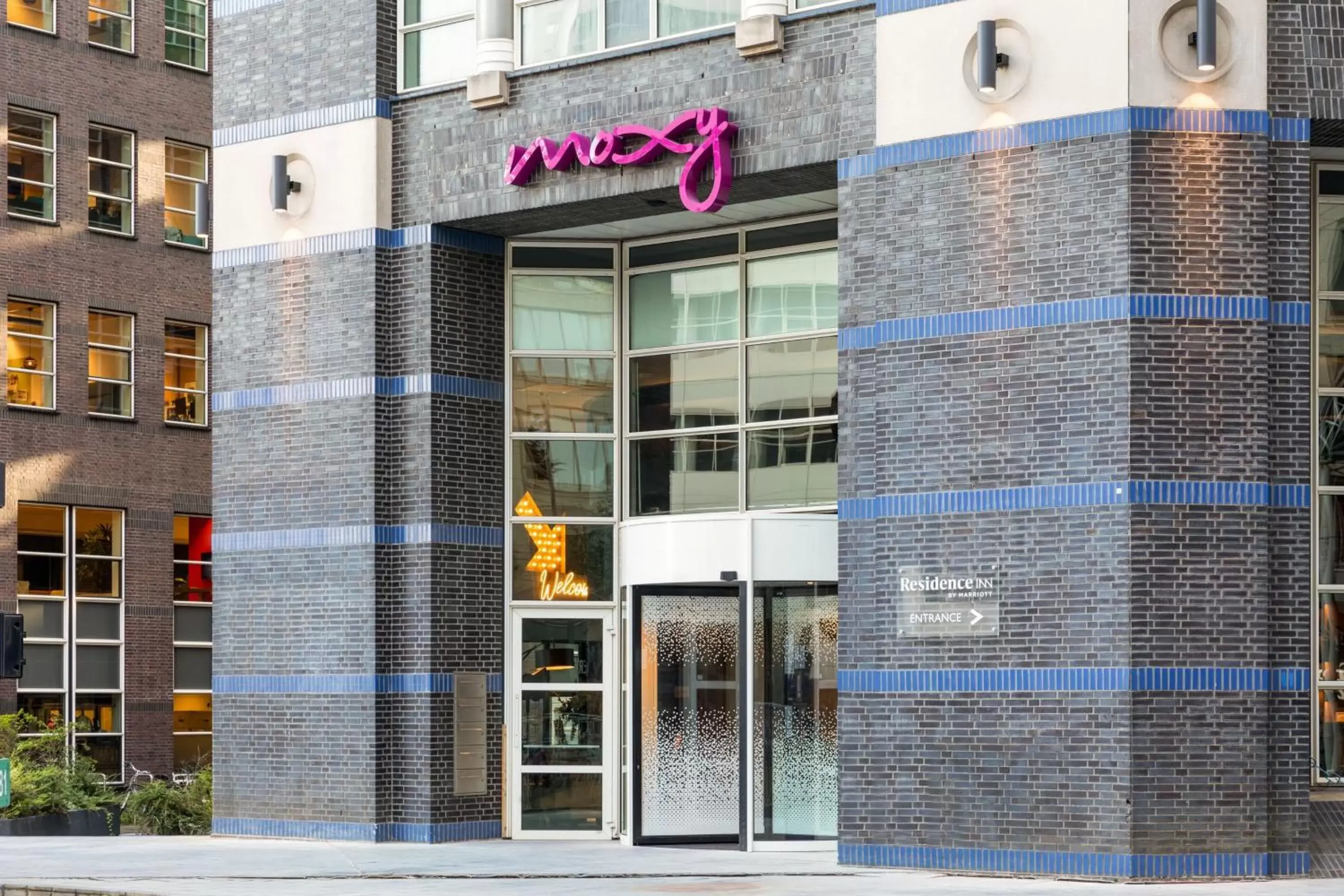 Property Building in Moxy The Hague