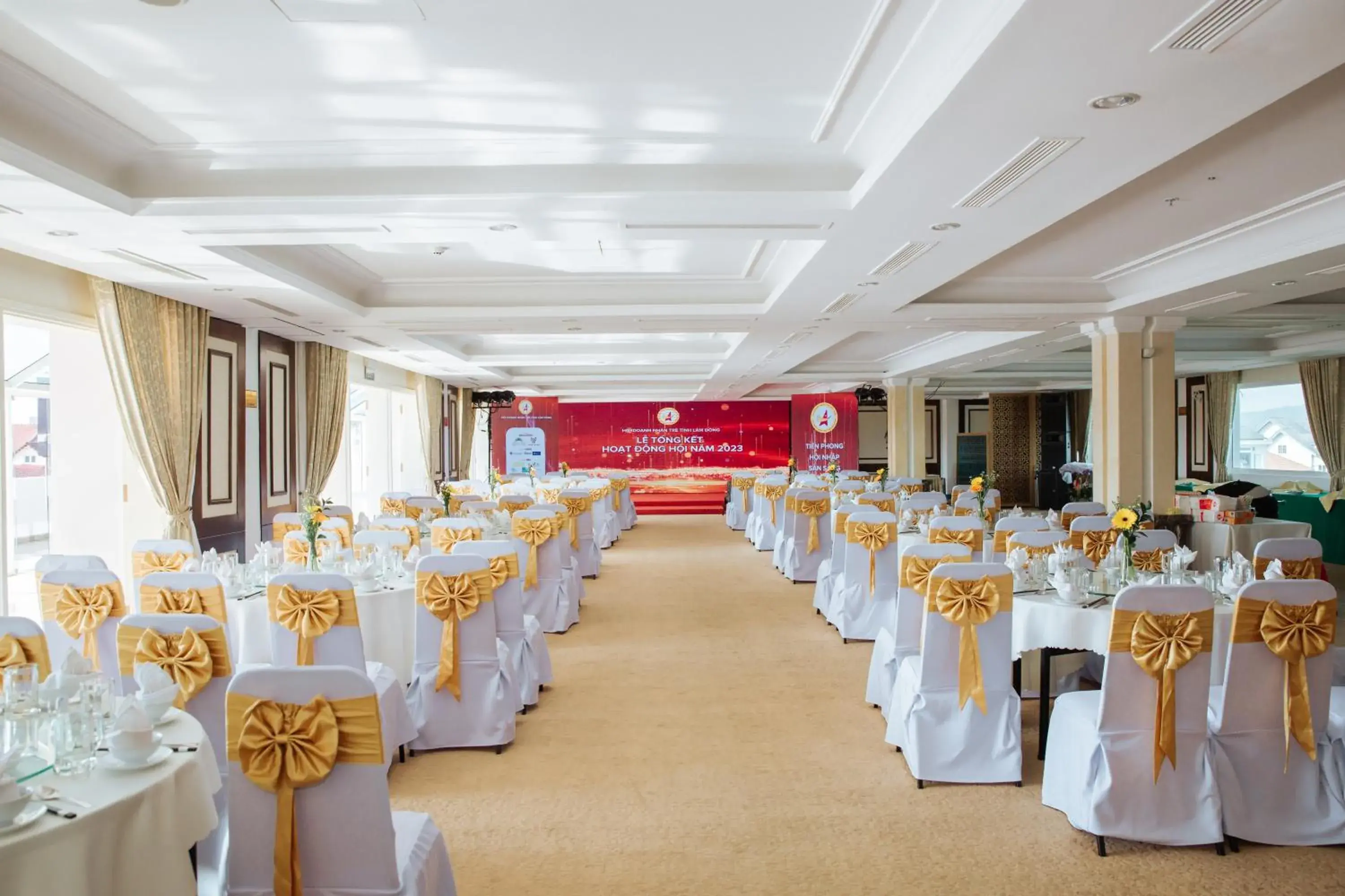 Banquet/Function facilities, Banquet Facilities in La Sapinette Hotel