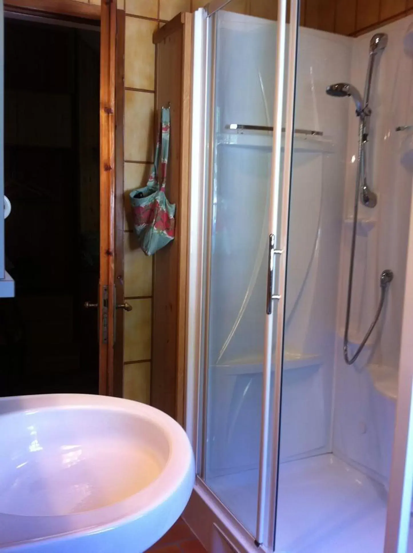 Shower, Bathroom in Le Lierre