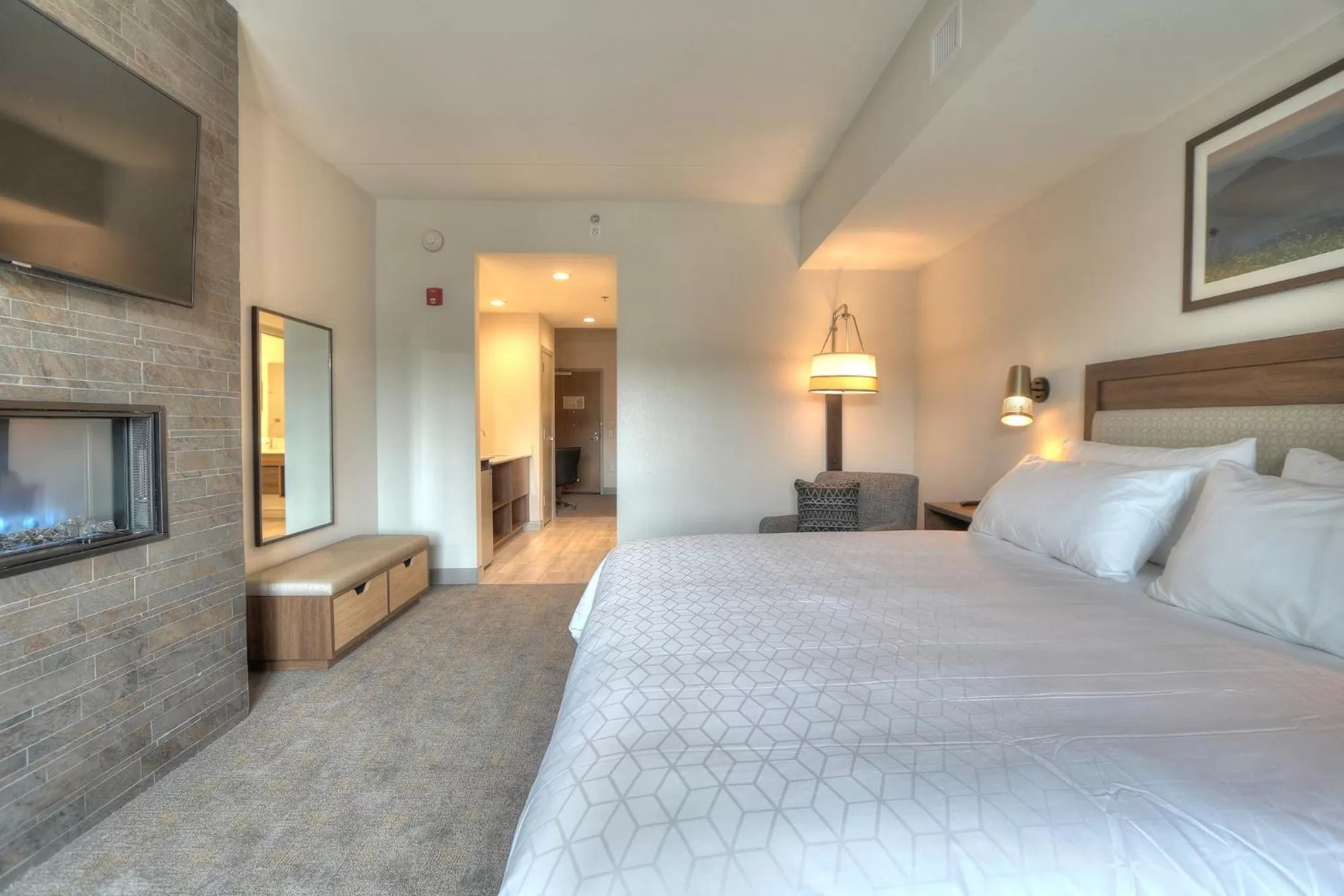 Photo of the whole room, Bed in Holiday Inn & Suites Pigeon Forge Convention Center by IHG