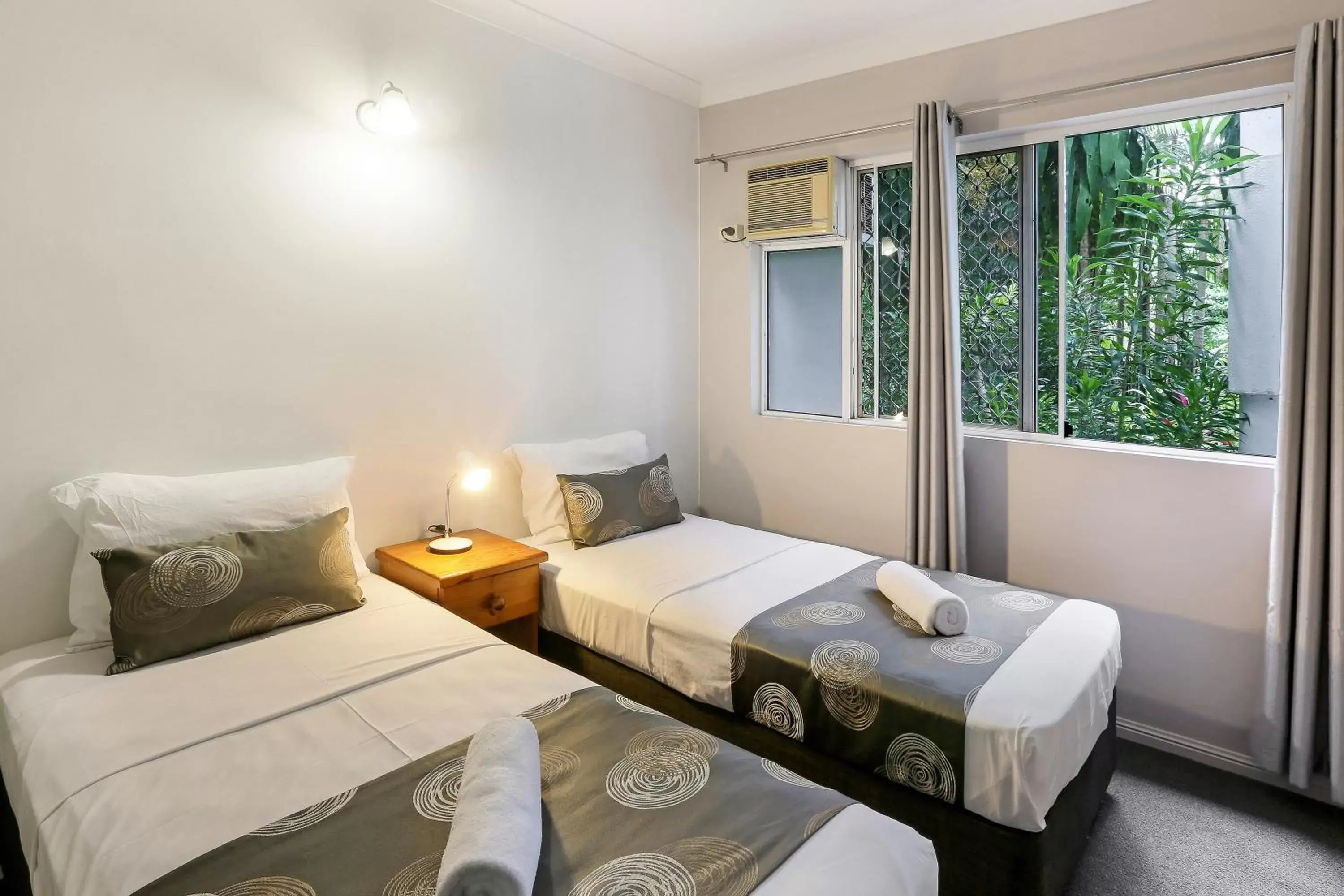 Bedroom, Bed in Citysider Cairns Holiday Apartments