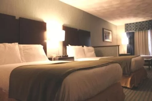 Bedroom, Bed in Holiday Inn Express & Suites Smithfield - Providence by IHG