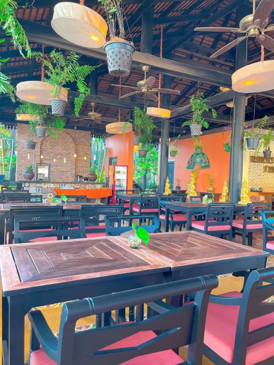 Restaurant/places to eat in Residence Indochine D'angkor