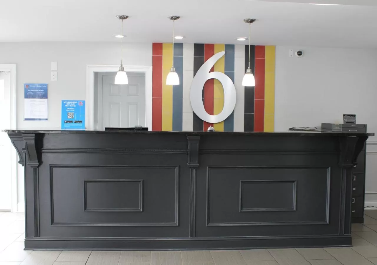 Lobby or reception in Studio 6 Suites Chattanooga TN Lookout Mtn.