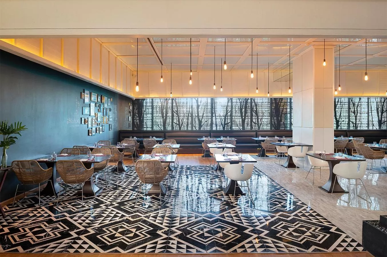 Restaurant/places to eat in Mode Sathorn Hotel - SHA Extra Plus