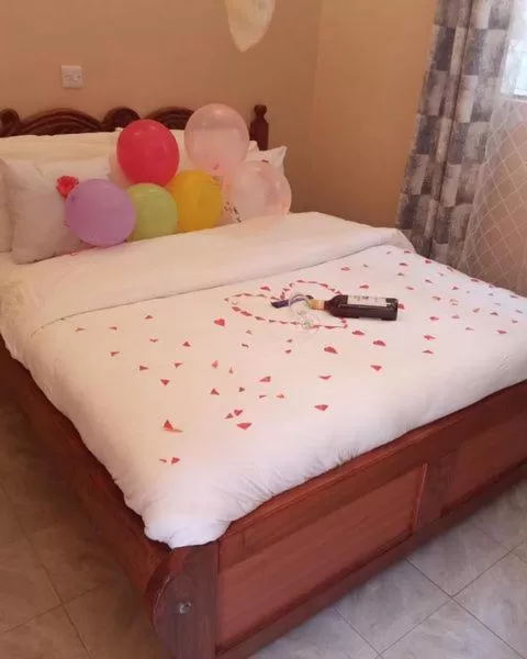 Budget Double Room in Villa Serene Hotel