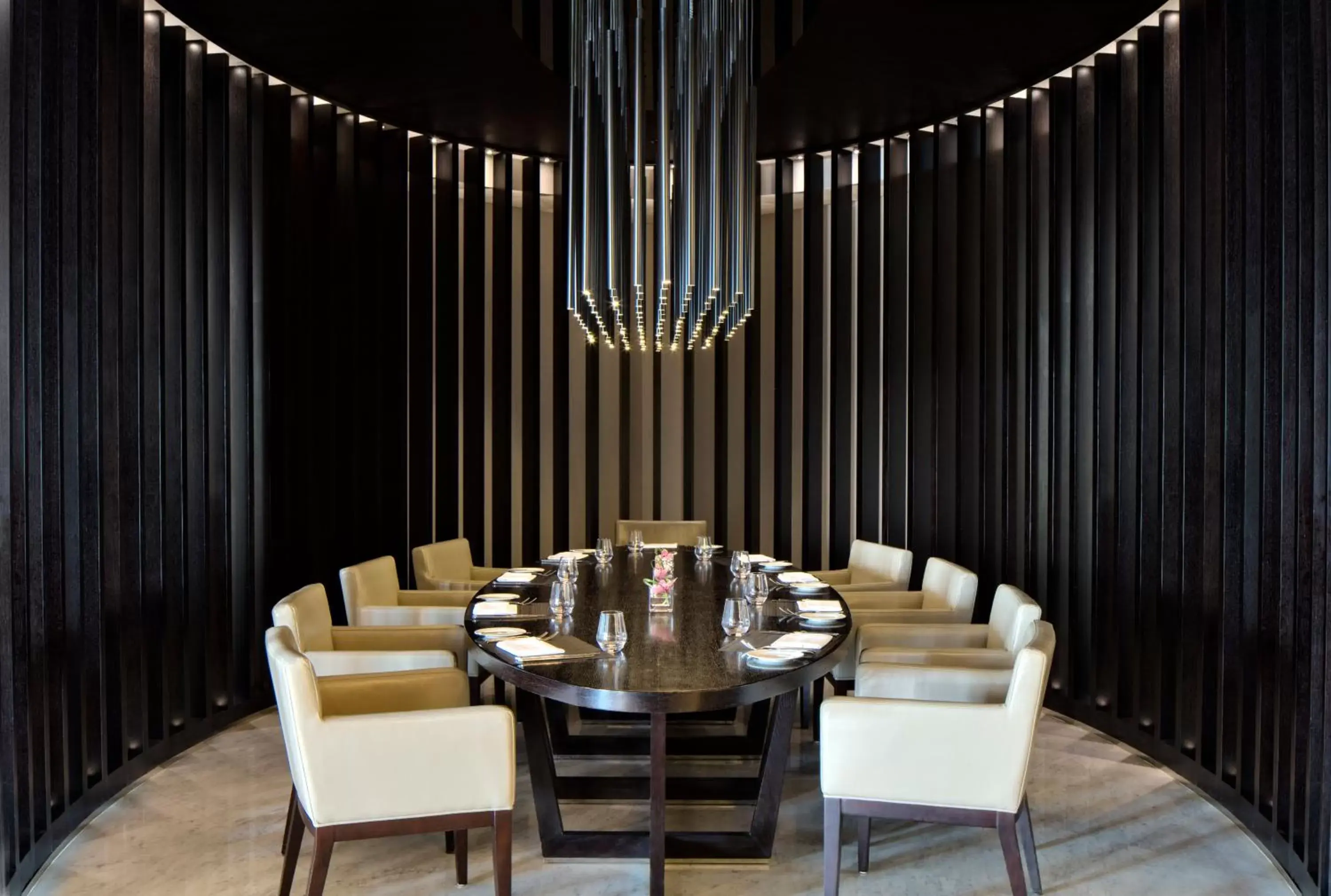 Restaurant/places to eat in Pullman Dubai Creek City Centre Residences