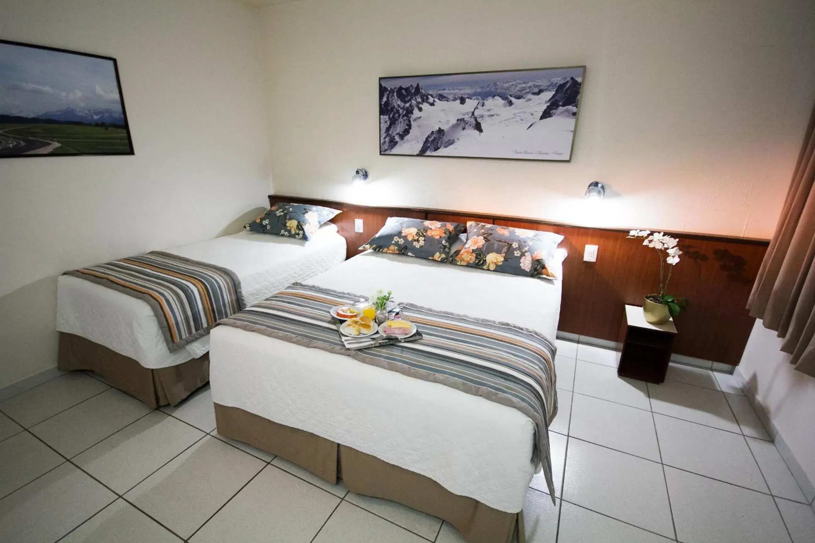 Bedroom, Bed in Aguas do Iguaçu Hotel Centro Bedroom, Bed in Aguas do Iguaçu Hotel Centro