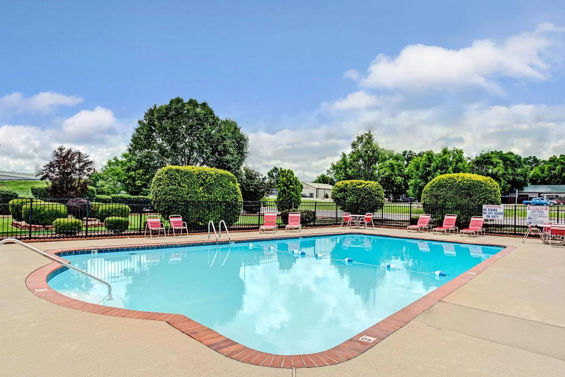 Swimming pool in Ramada by Wyndham Murfreesboro