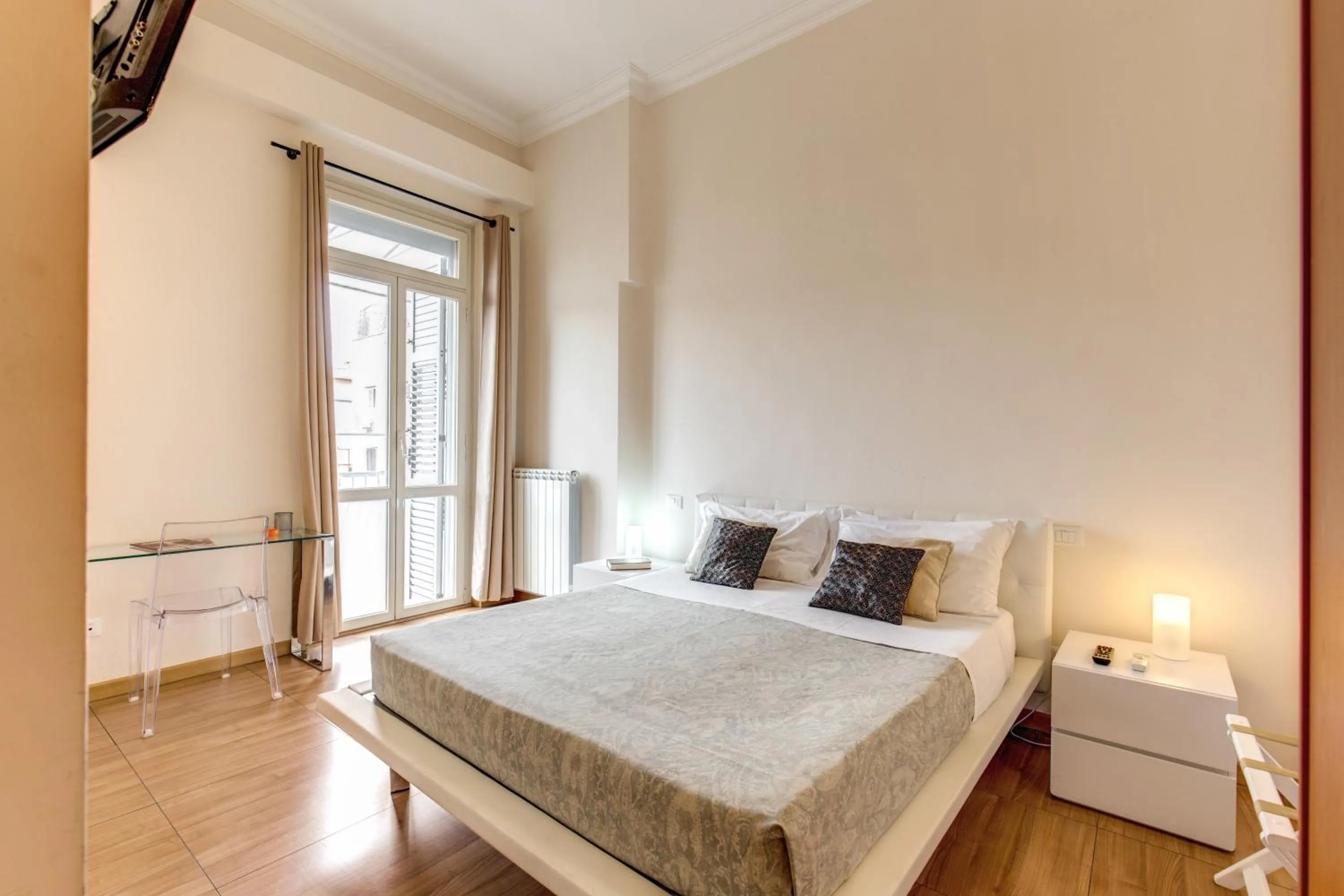 Bon Ton Design Rooms by DOT Suites