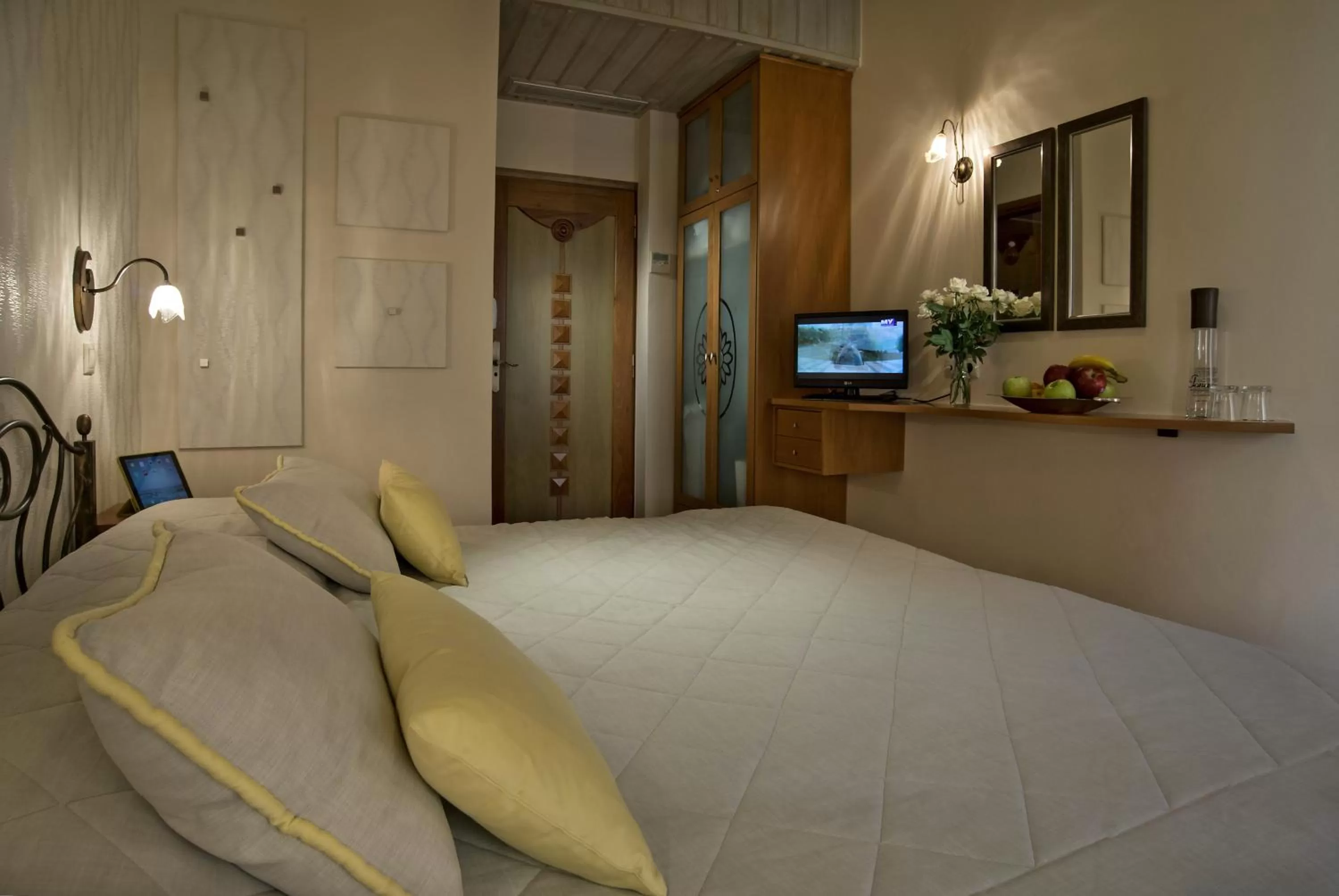 Bed in Ionas Boutique Hotel