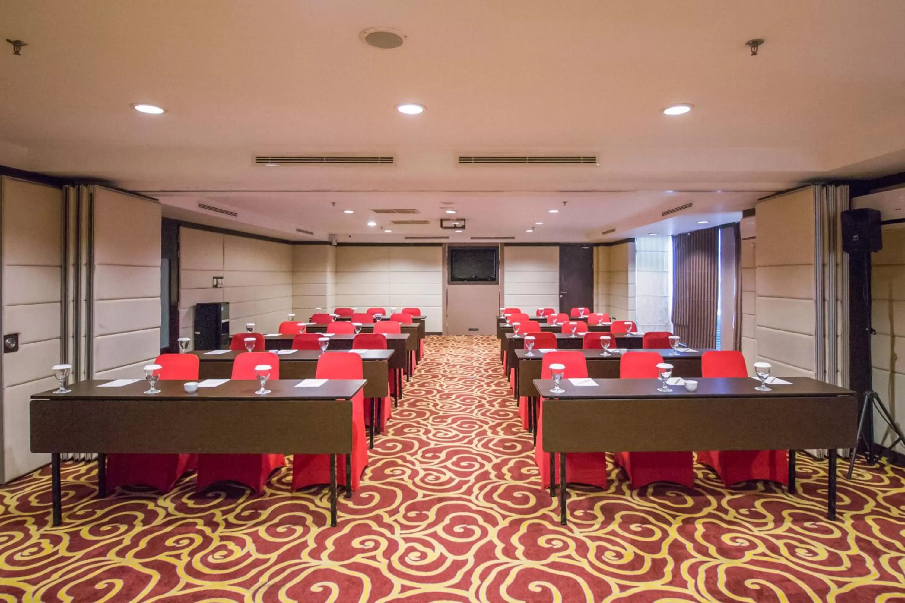 Business facilities in Mercure Pontianak City Center