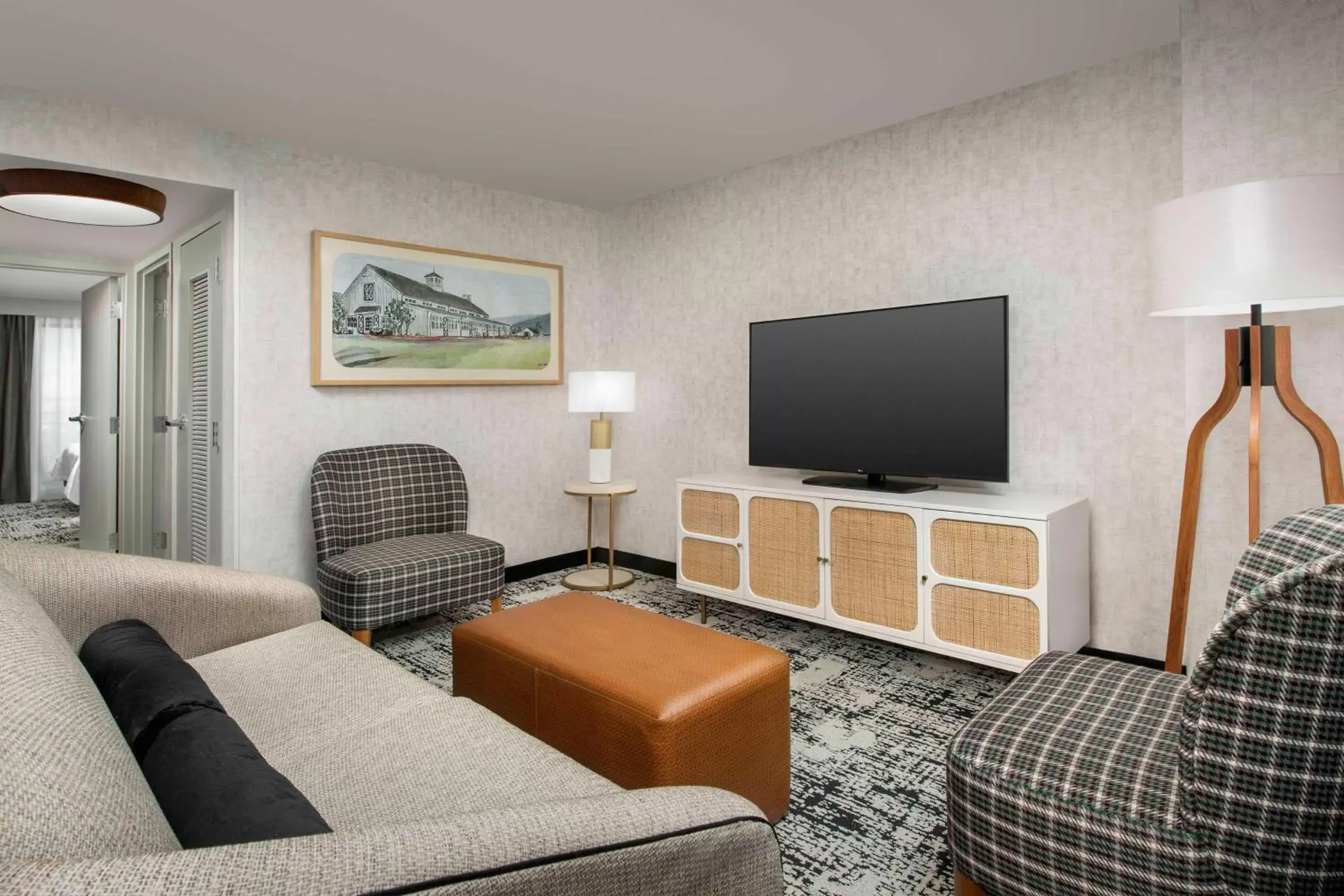 Living room, Seating Area in Embassy Suites by Hilton Dulles North Loudoun