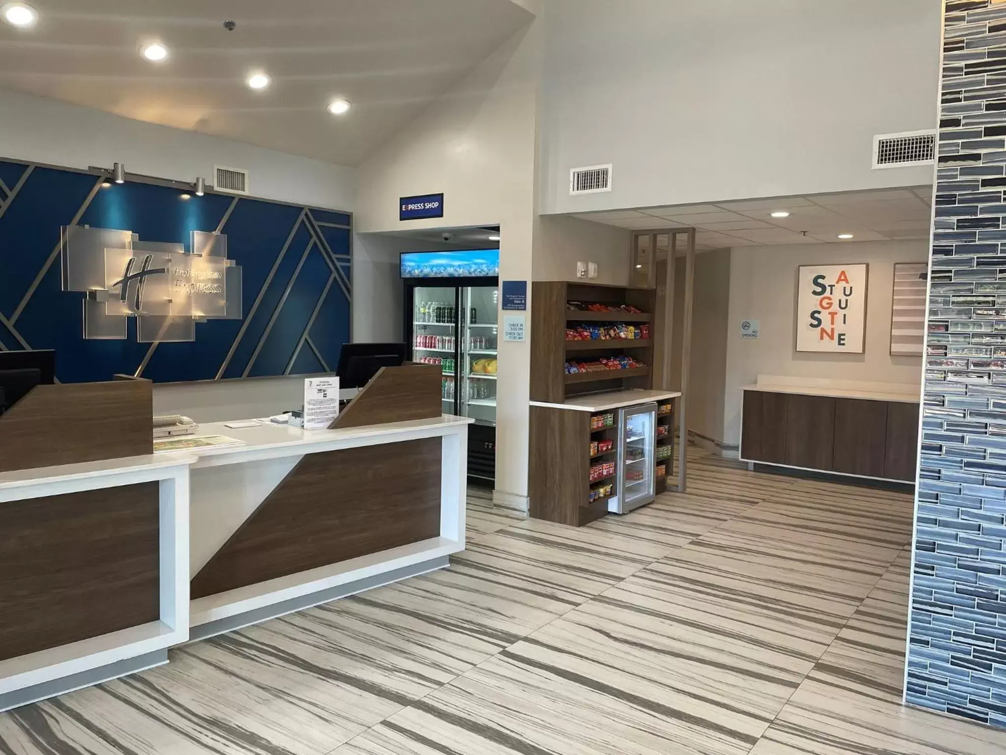 Property building, Lobby/Reception in Holiday Inn Express St Augustine Dtwn - Historic, an IHG Hotel