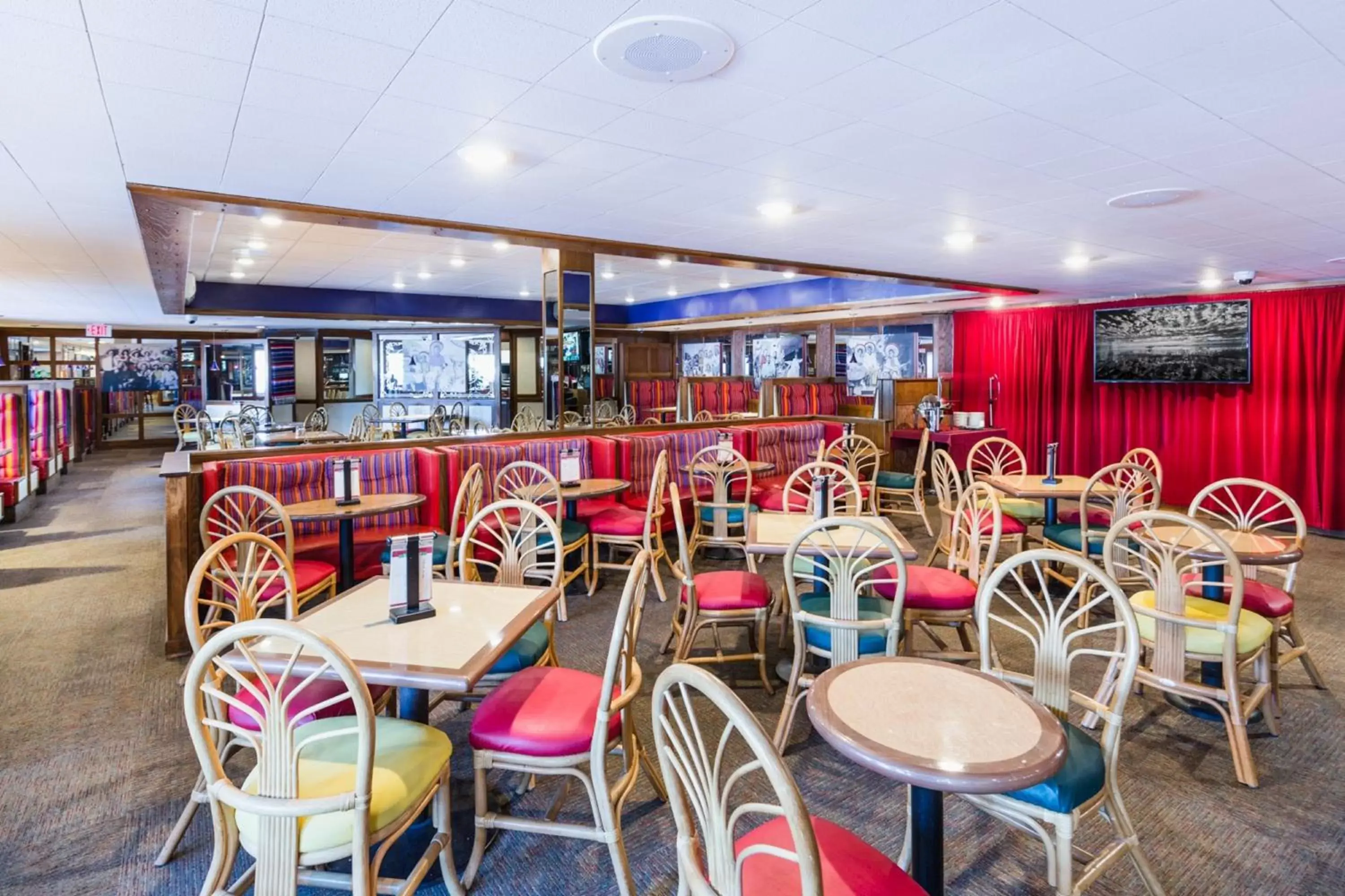 Restaurant/places to eat in Kings Inn Restaurant/places to eat in Kings Inn