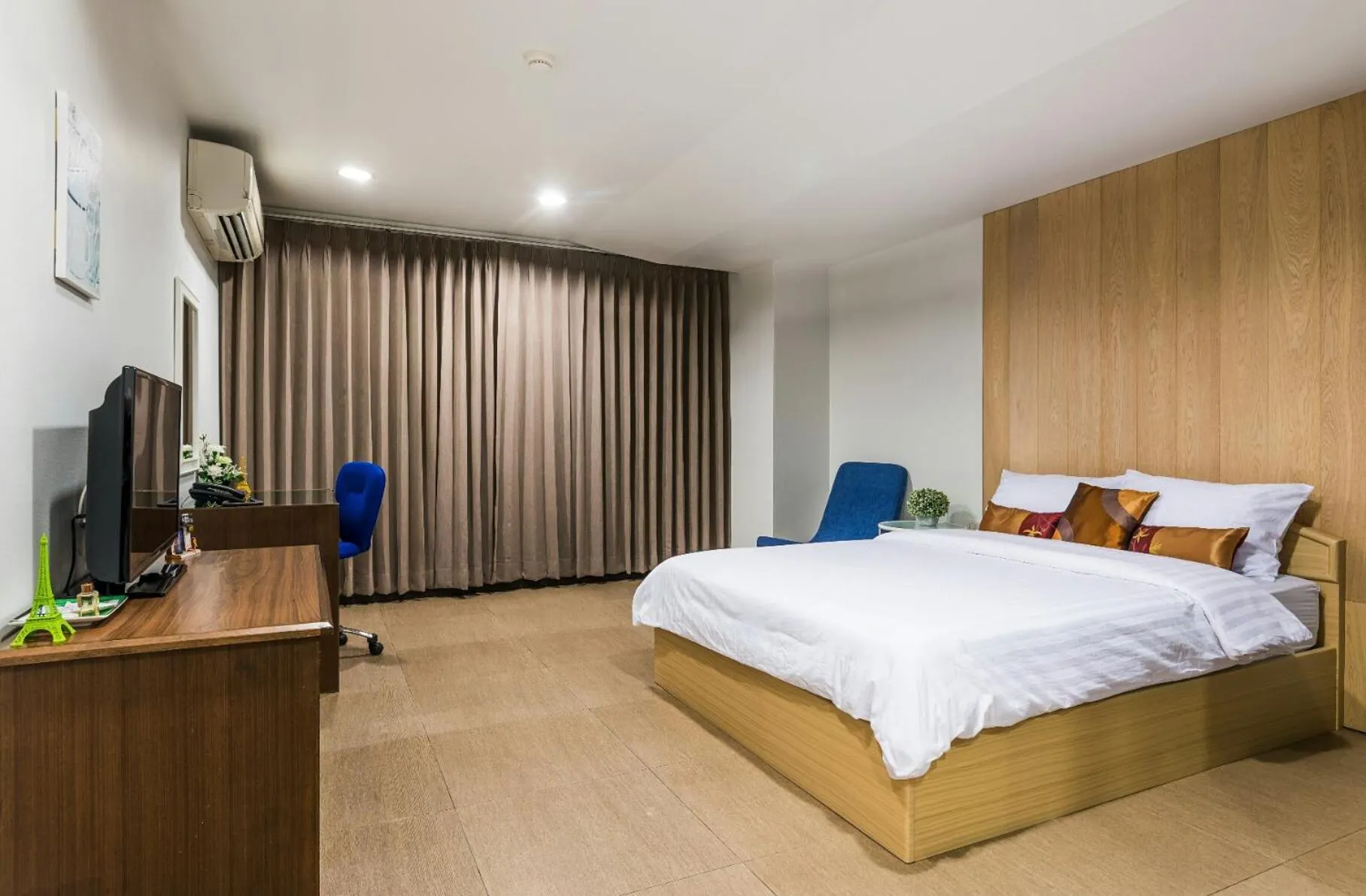 Bed in BB Garden Resort