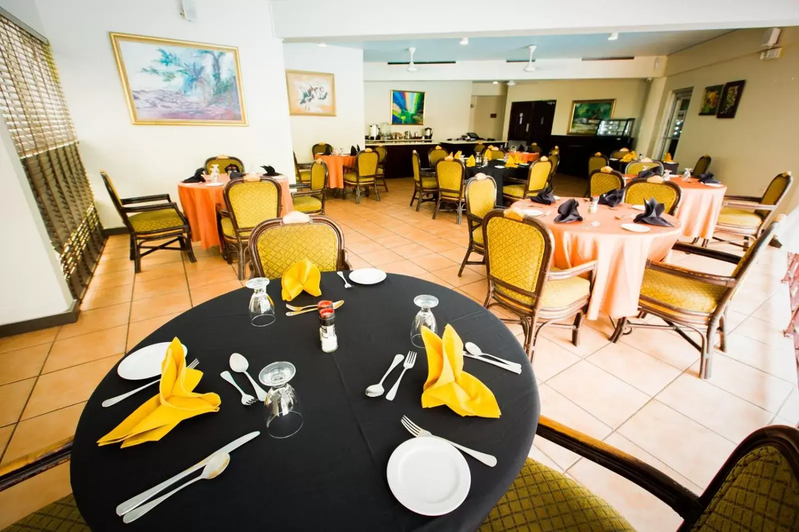 Restaurant/places to eat in Altamont Court Hotel Restaurant/places to eat in Altamont Court Hotel