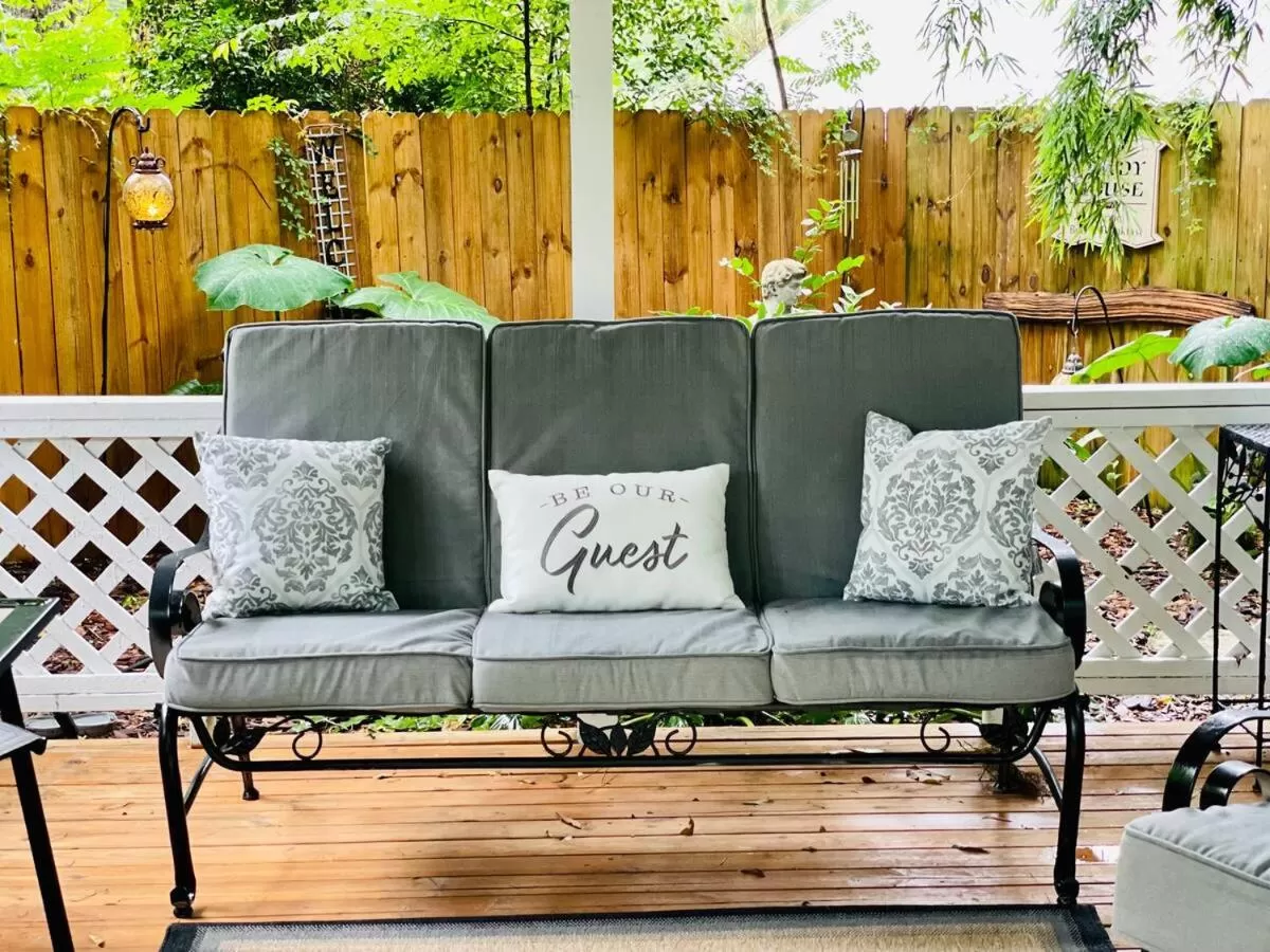 Seating Area in Grady House Bed and Breakfast