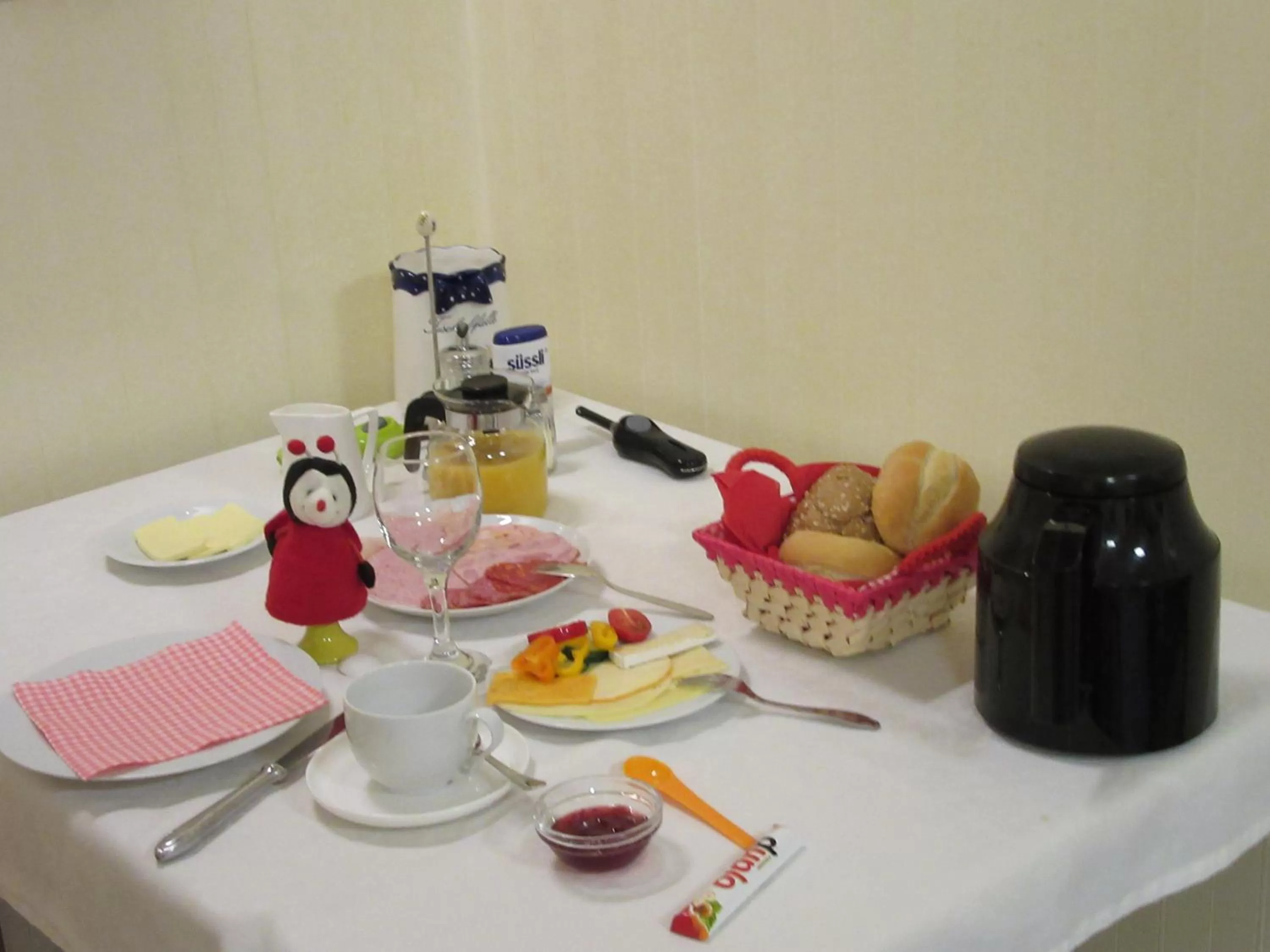 Breakfast in Hotel Haus Orchideental Jena
