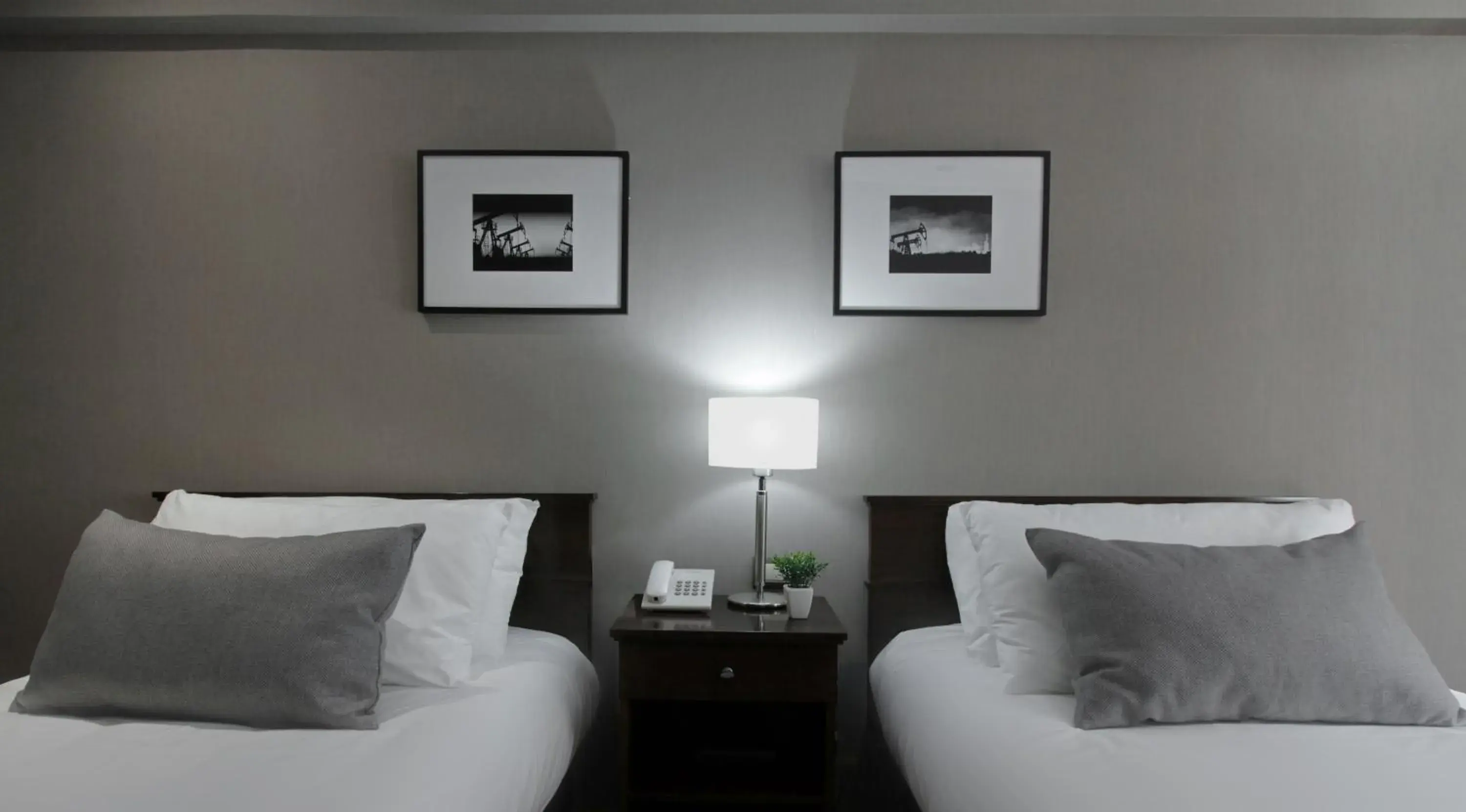 Bed, Seating Area in Hotel 8 de Octubre