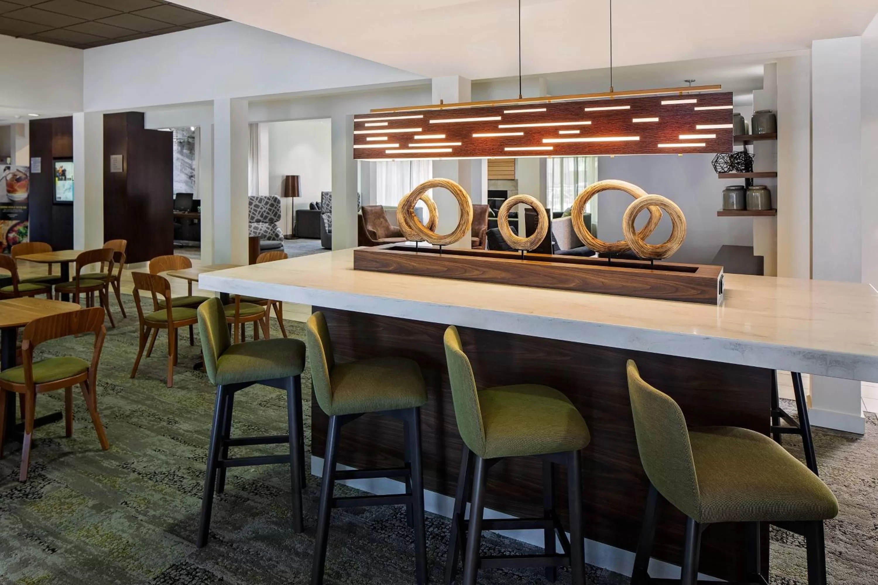 Restaurant/places to eat in Courtyard Houston Westchase