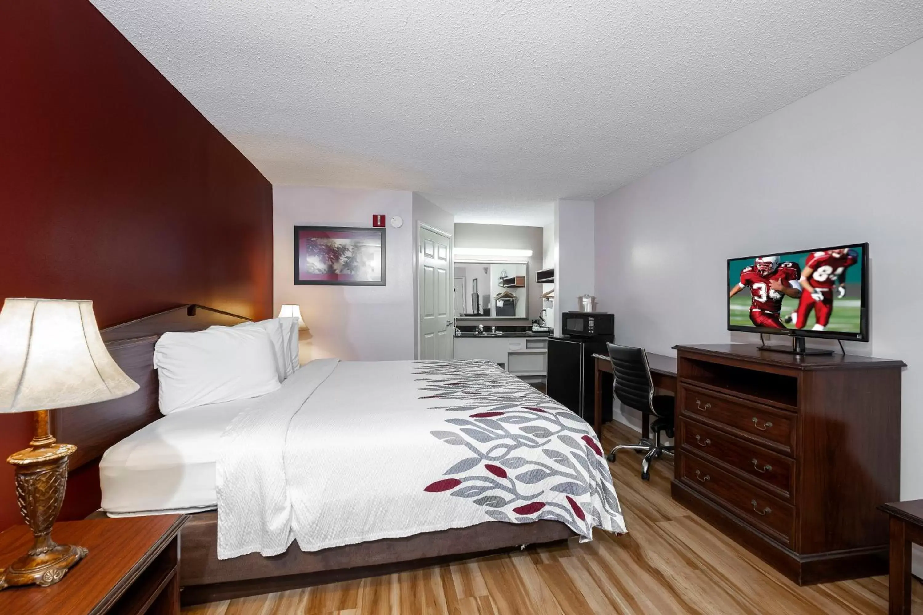 Photo of the whole room, Room Photo in Red Roof Inn & Suites Wilson