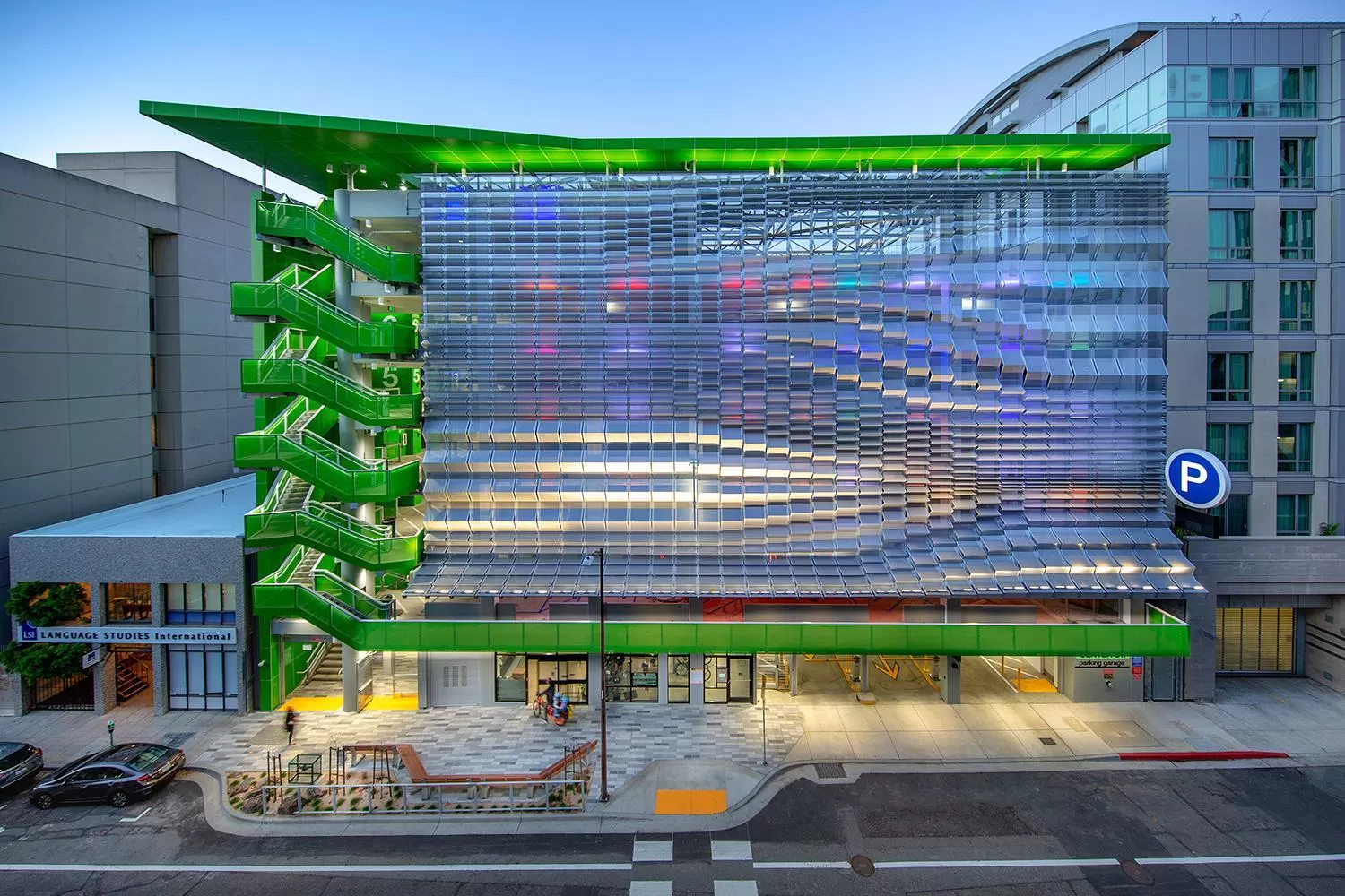 Parking in Nash Hotel