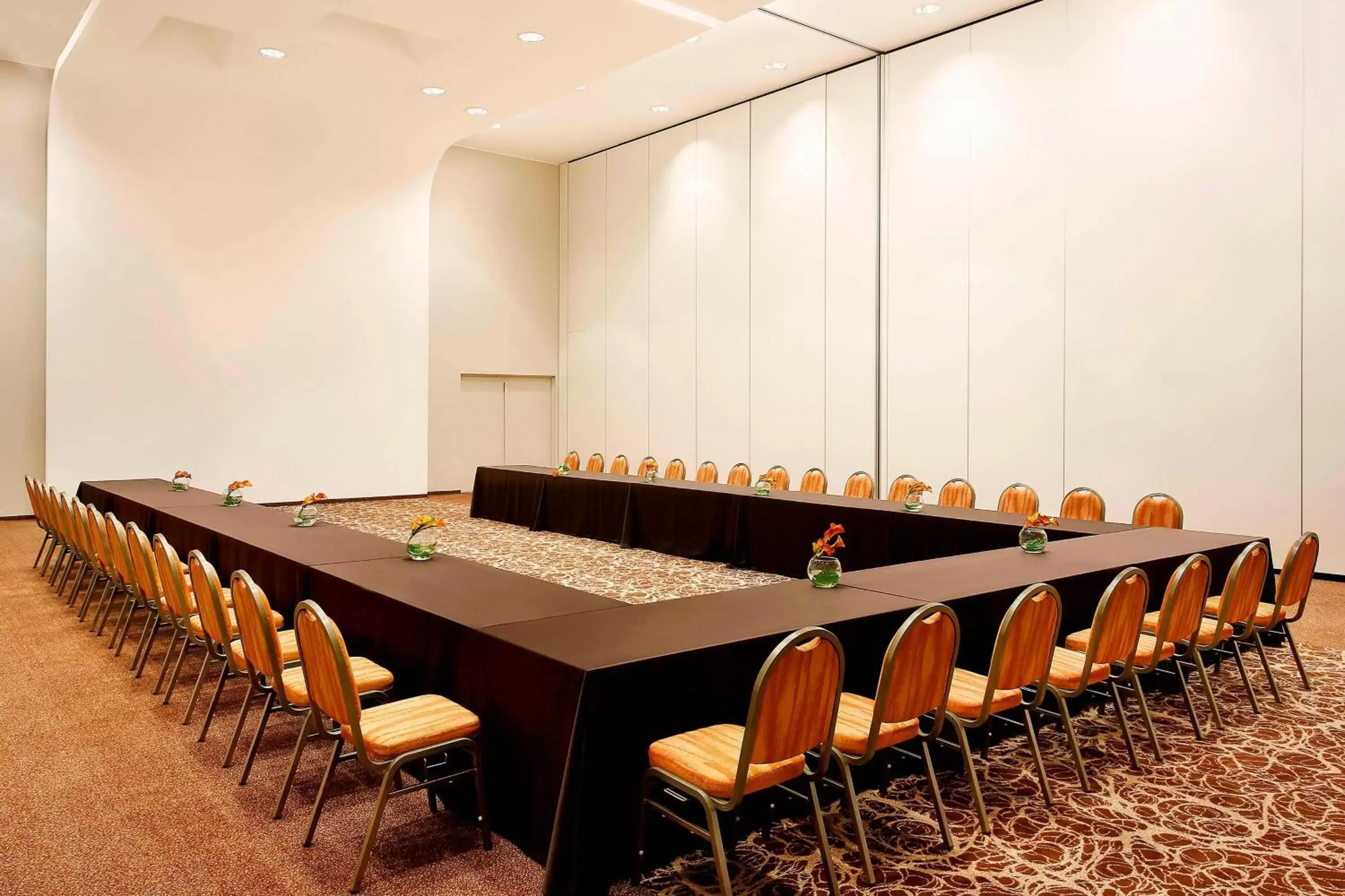 Meeting/conference room in Sheraton Milan Malpensa Airport Hotel & Conference Centre