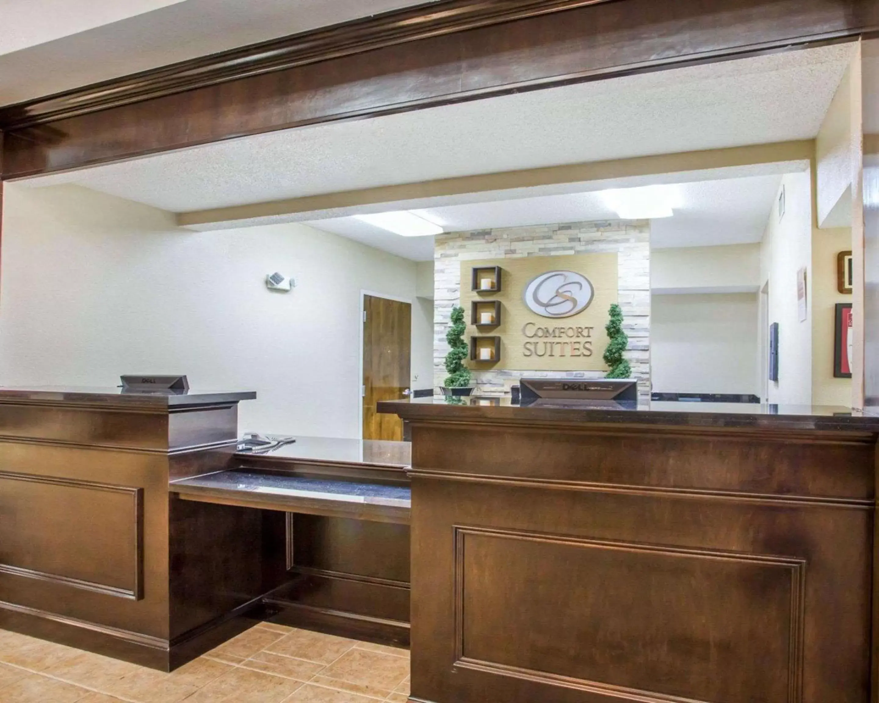 Lobby or reception in Comfort Suites Lebanon Lobby or reception in Comfort Suites Lebanon