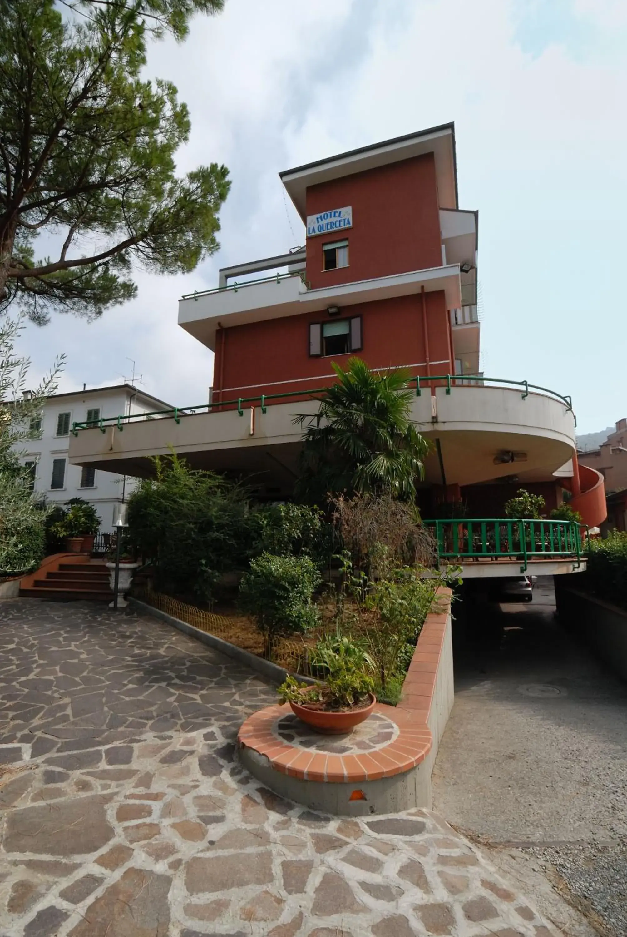 Garden, Property Building in Hotel La Querceta