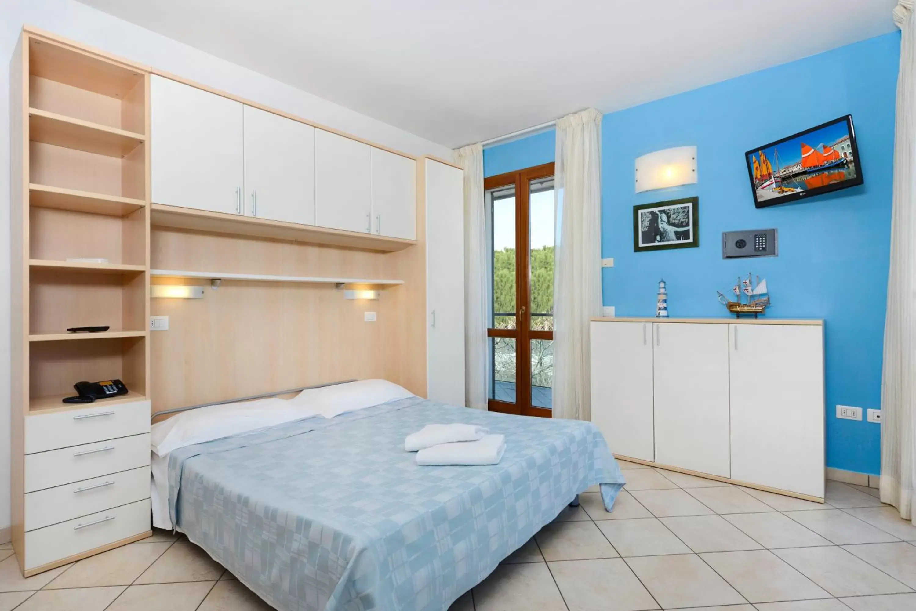 Bedroom in Residence Riva Blu