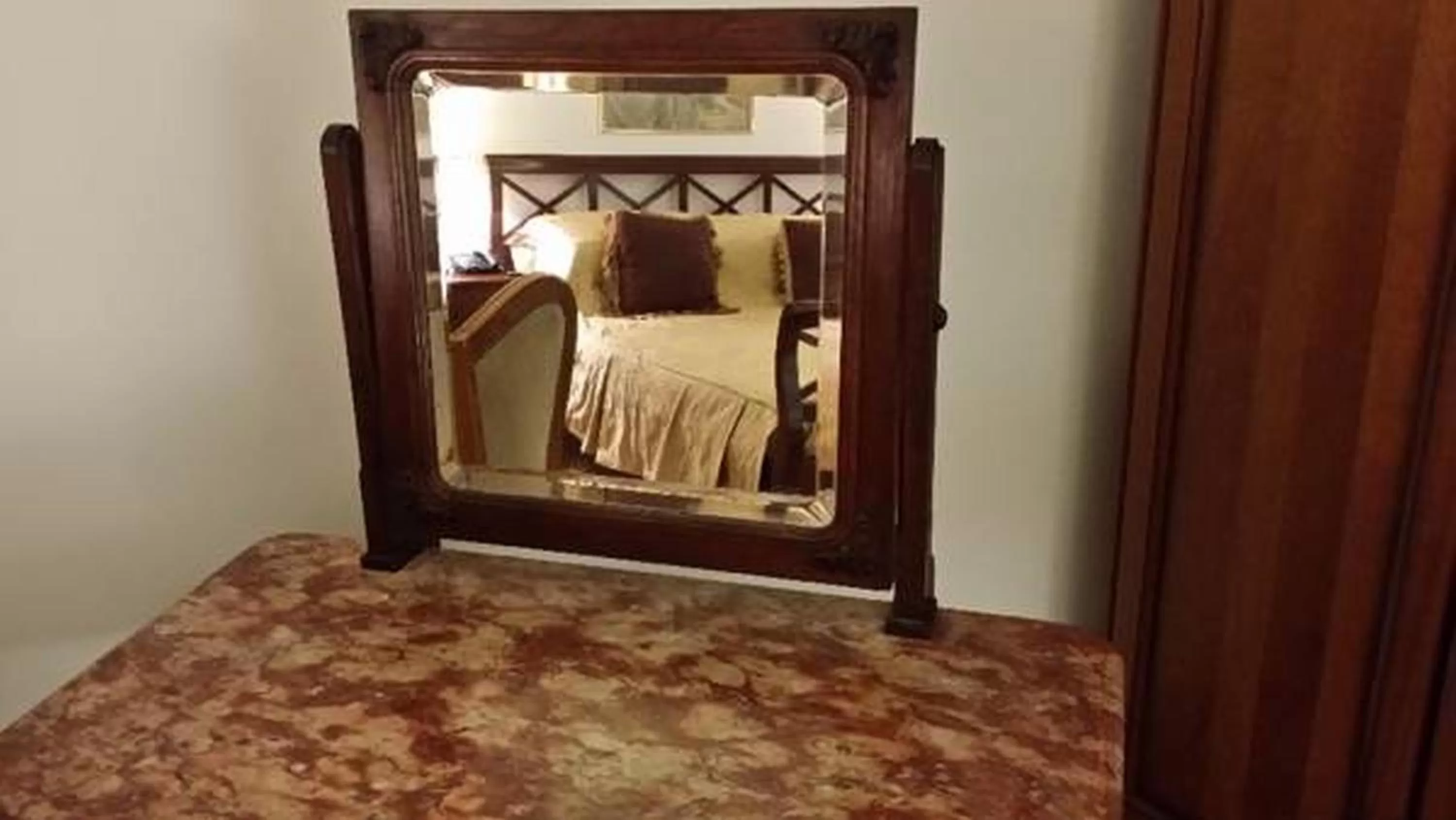 Decorative detail in Grand Boutique Hotel