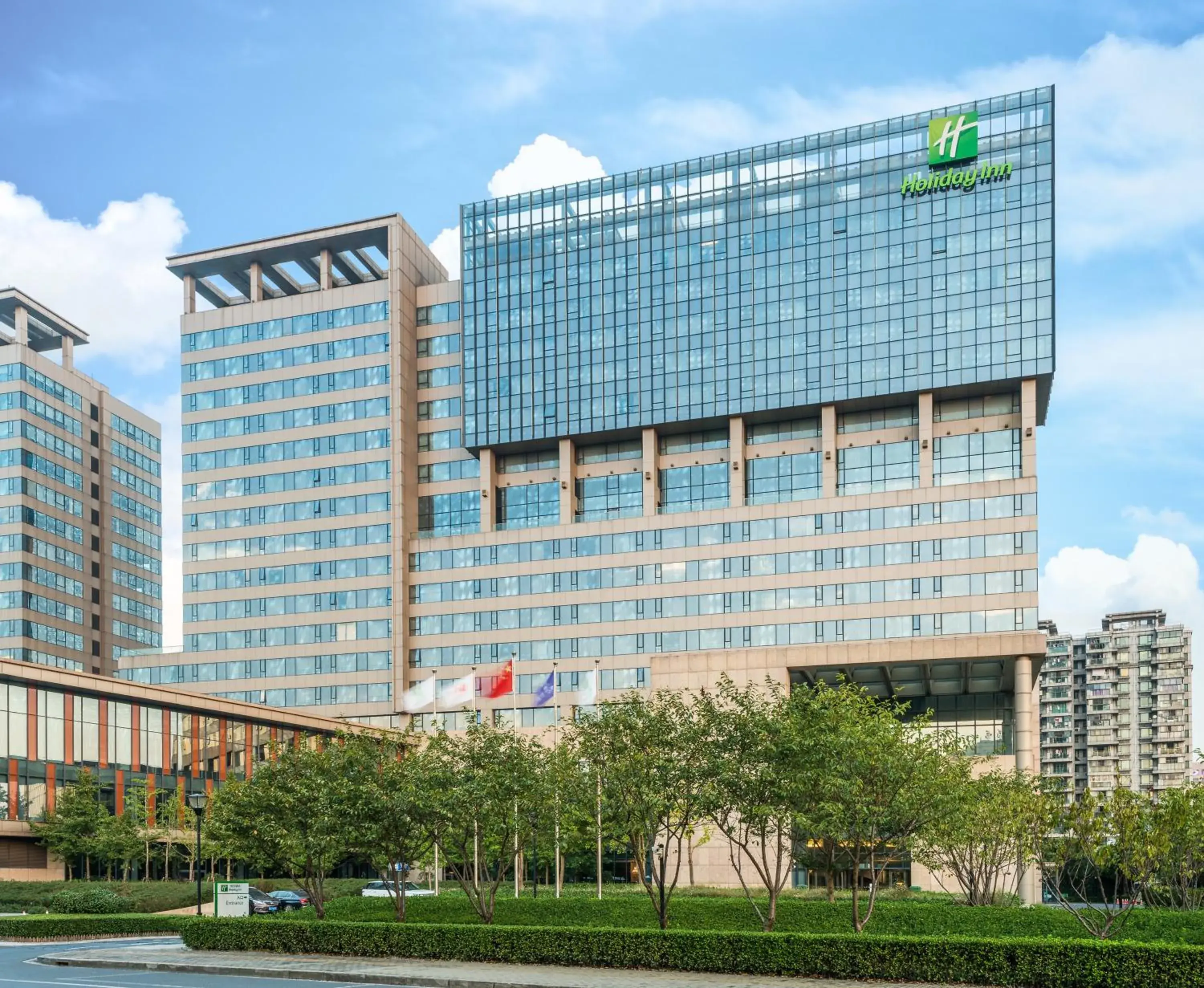 Property Building in Holiday Inn Shanghai Hongqiao West, an IHG Hotel