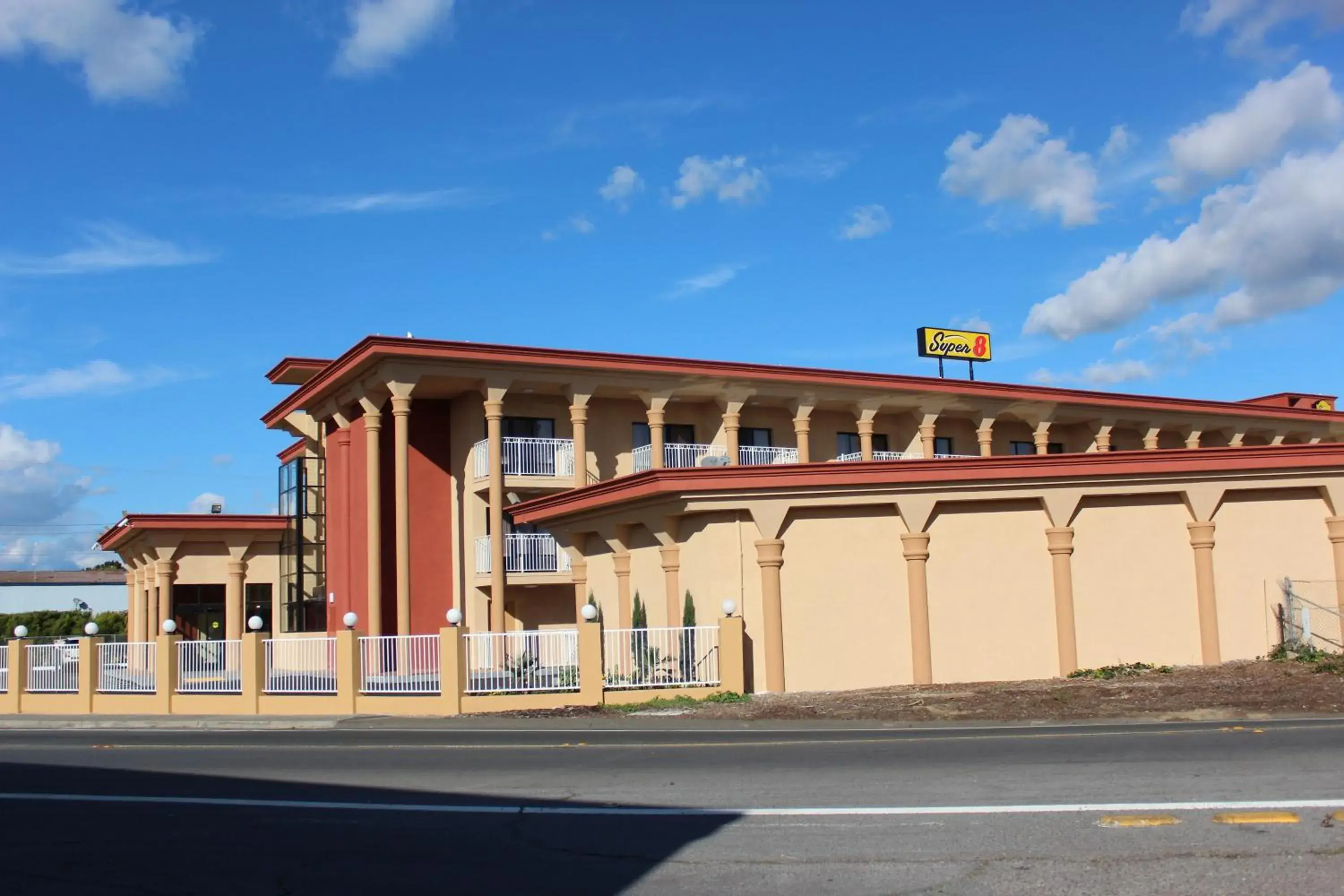 Day, Property Building in Super 8 by Wyndham Vallejo/Napa Valley