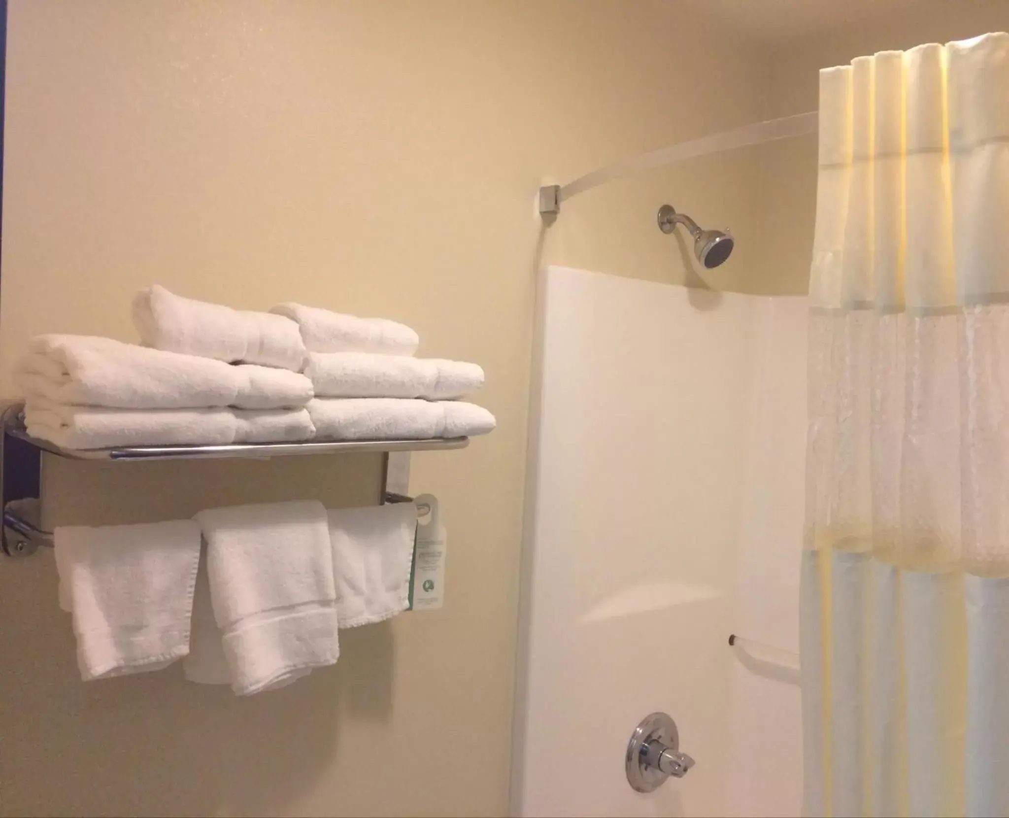 Bathroom in Boarders Inn & Suites by Cobblestone Hotels - Ashland City