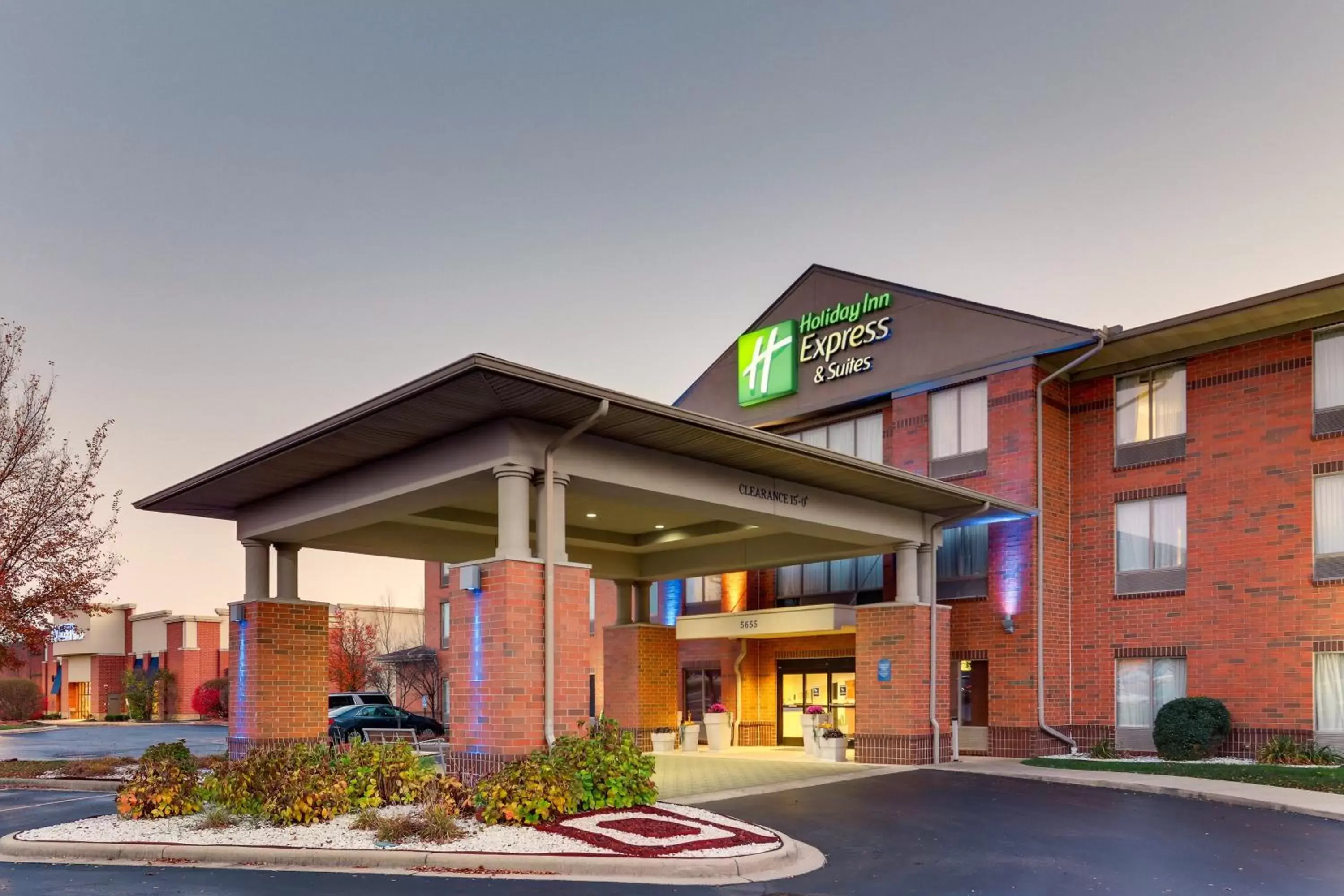 Property building in Holiday Inn Express Hotel & Suites Dayton-Centerville, an IHG Hotel