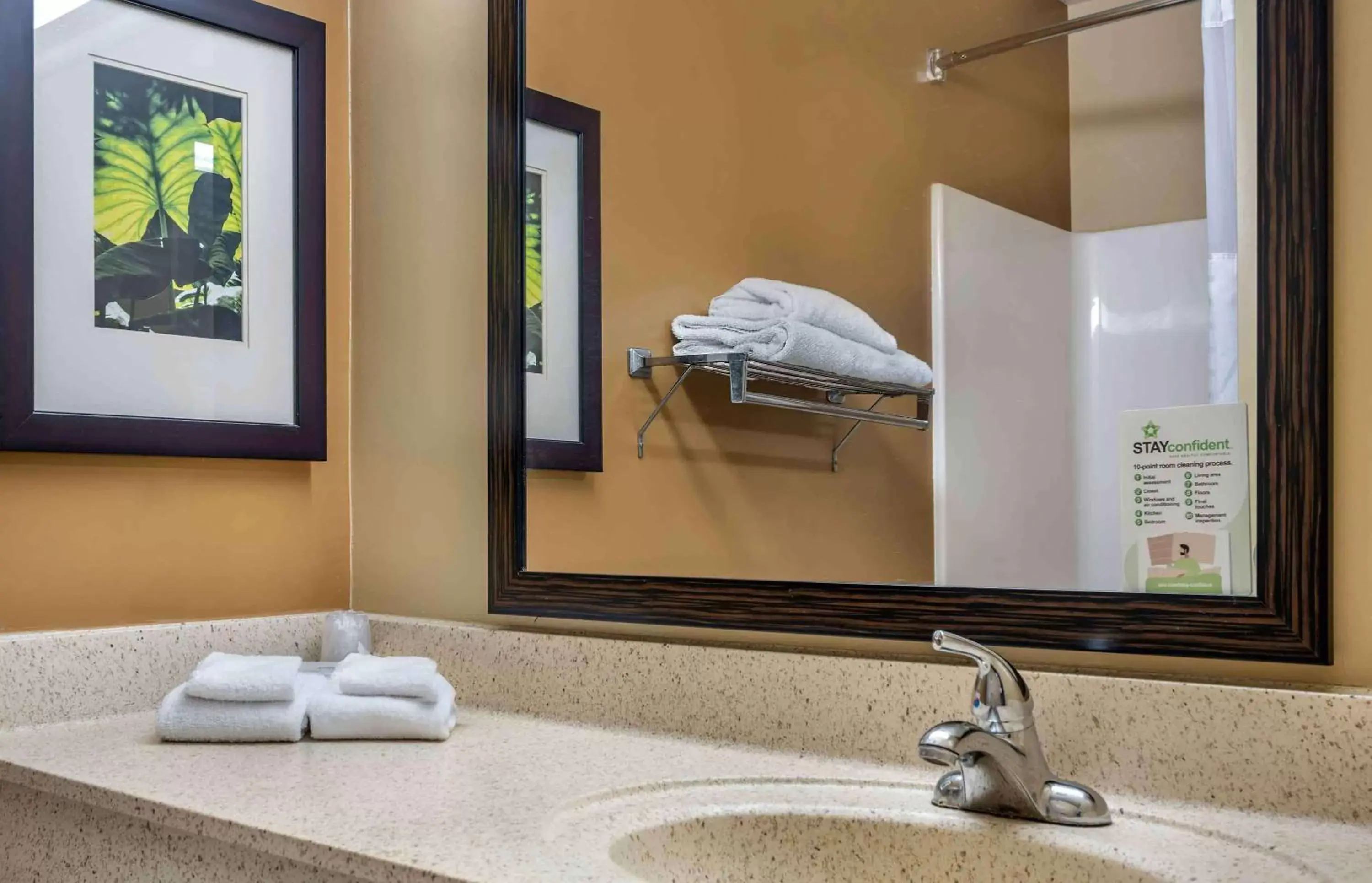 Bathroom in Extended Stay America Suites - Washington, DC - Fairfax - Fair Oaks
