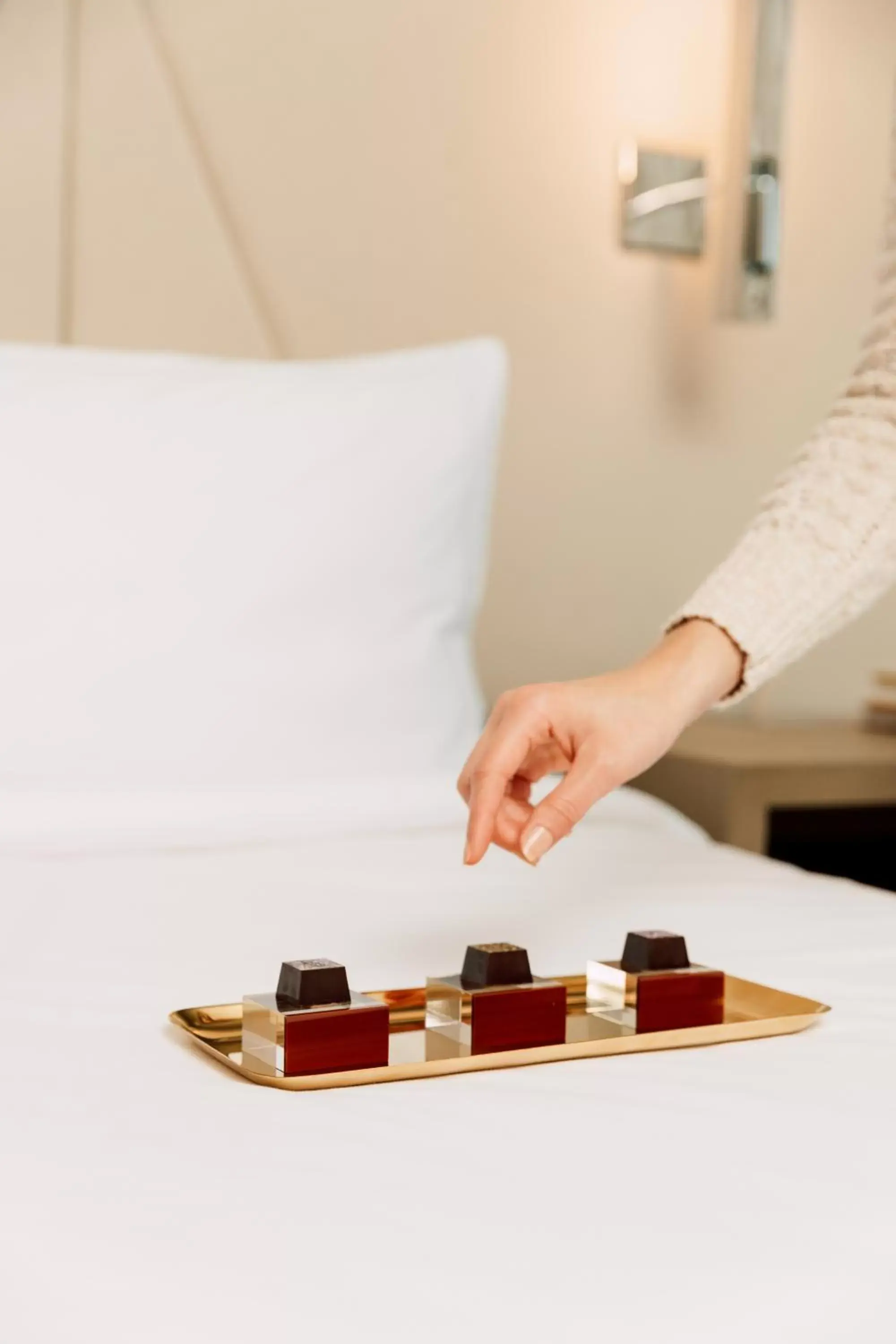 room service in ette luxury hotel & spa