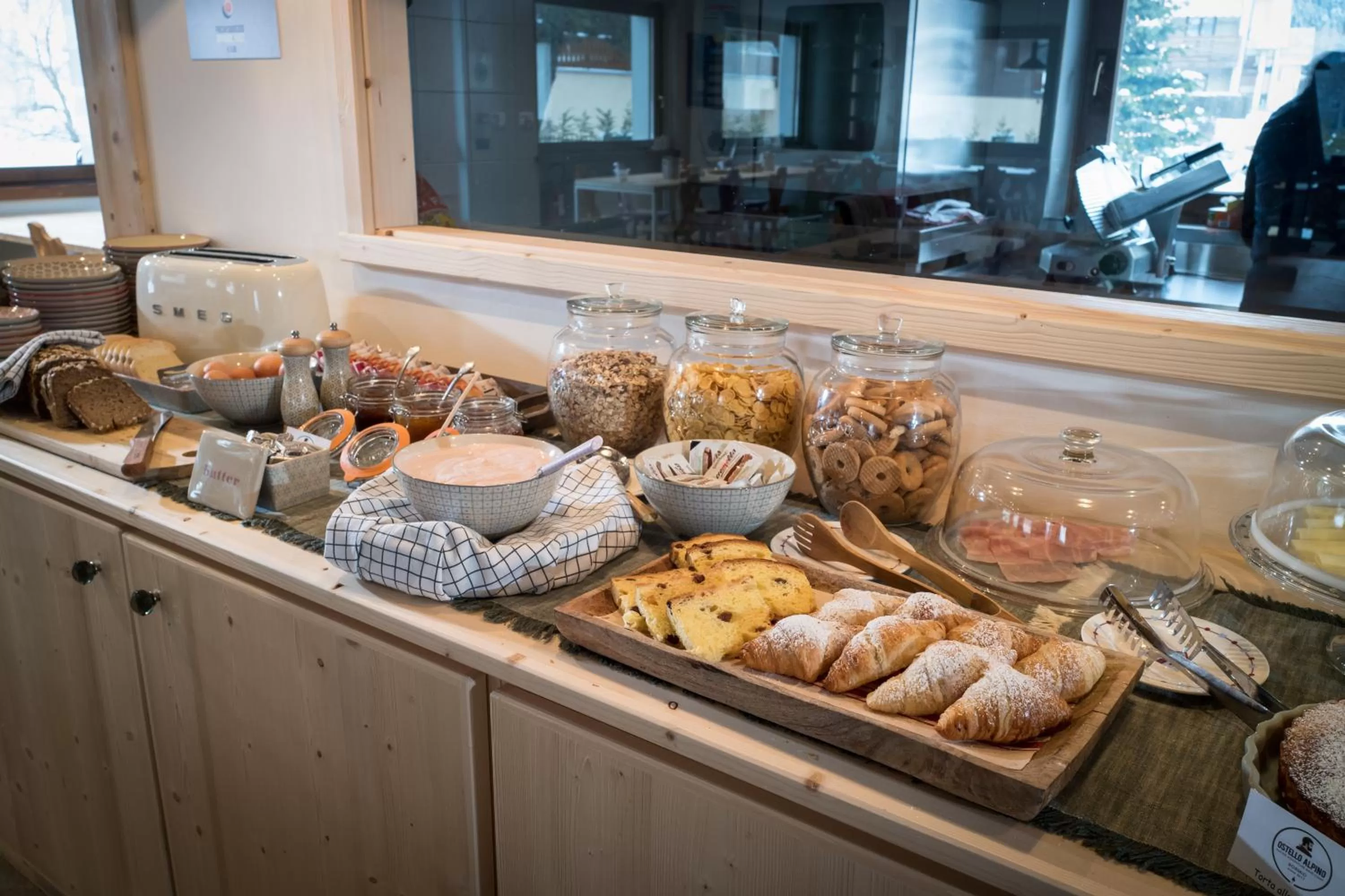 Breakfast in Ostello Alpino