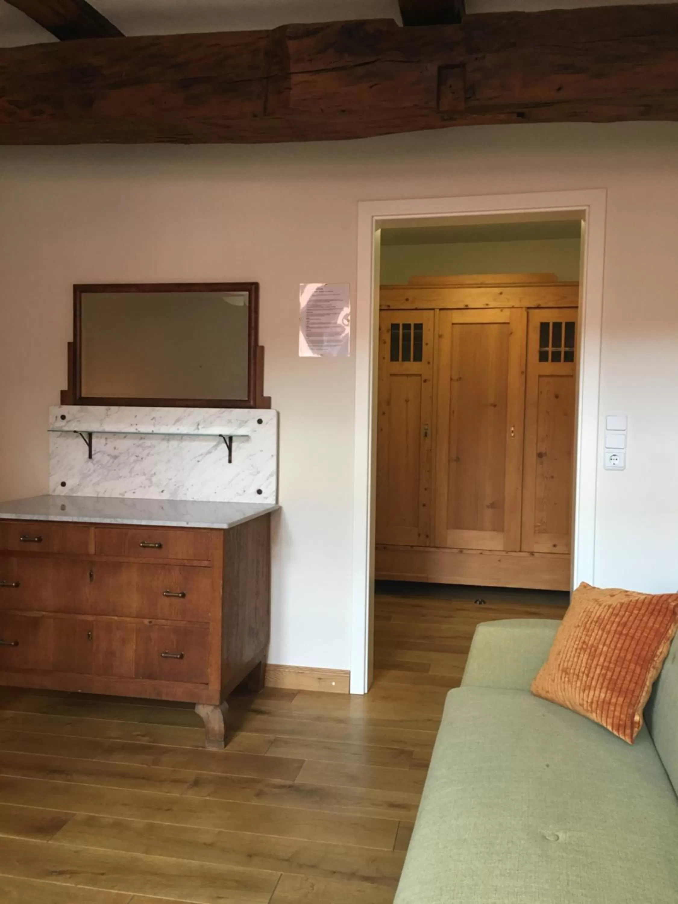 Decorative detail, Bed in Fachwerk-Hotel Eisenbart