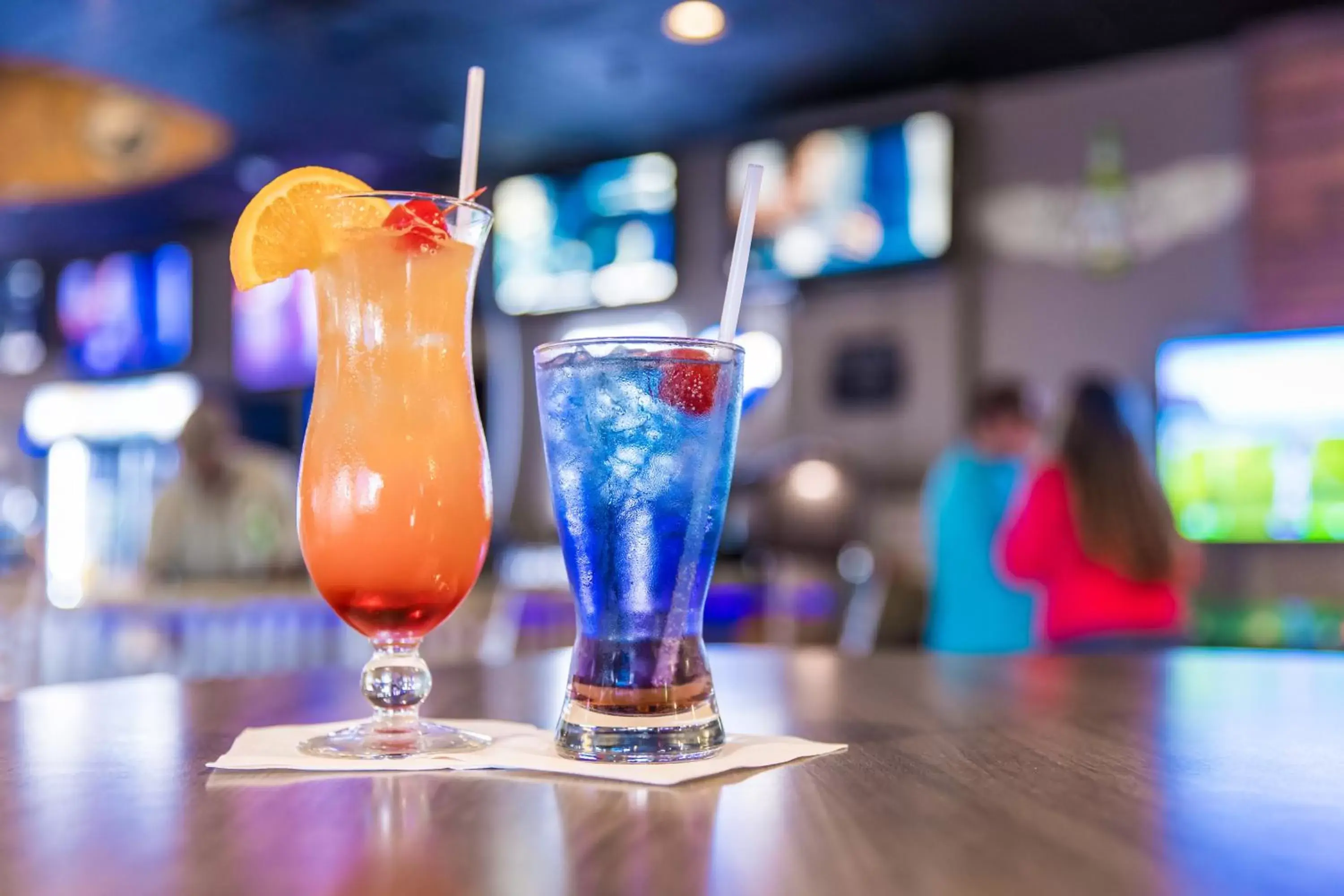 Lounge or bar in Ocean Coast Hotel at the Beach Amelia Island