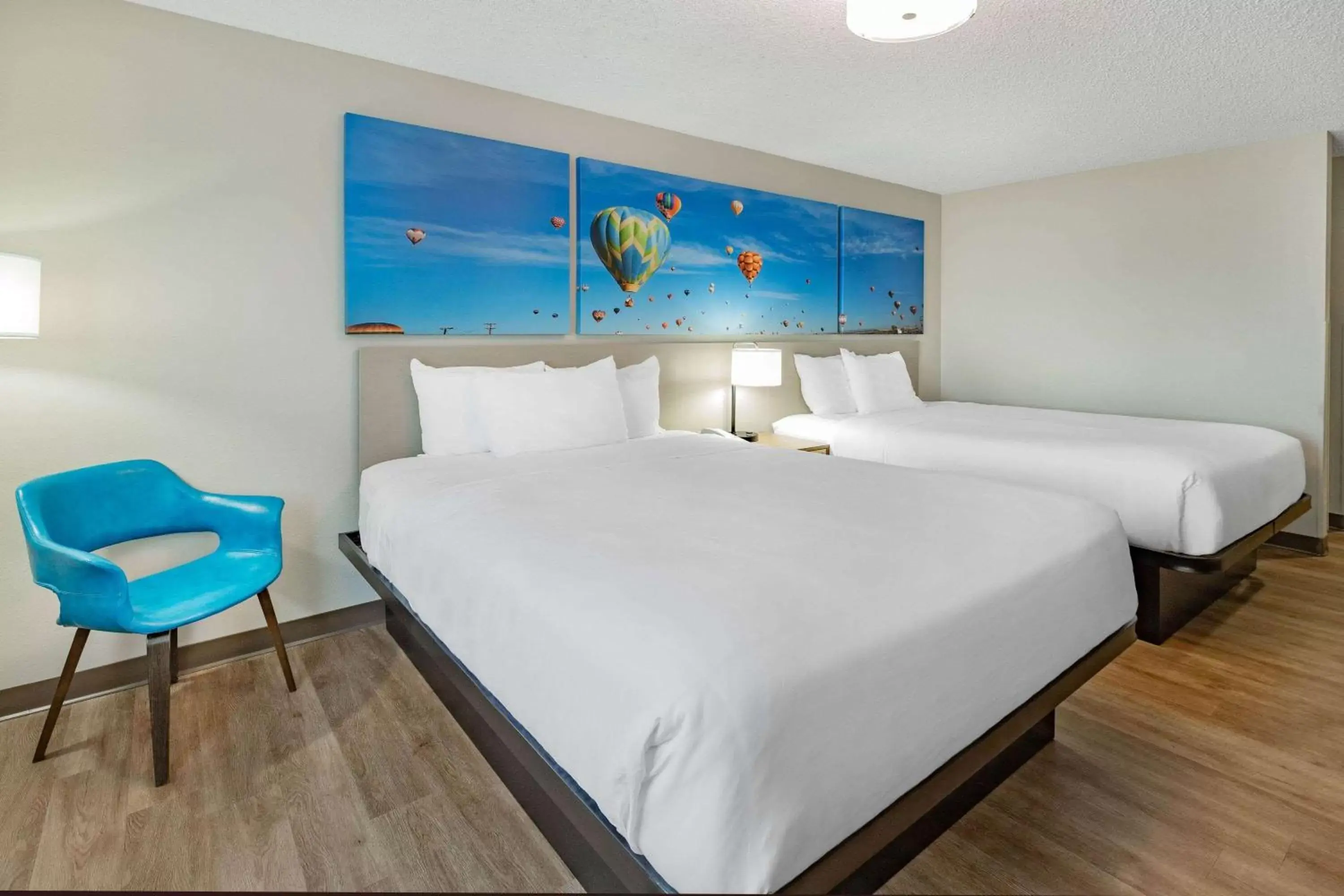 Photo of the whole room, Bed in Days Inn by Wyndham Bernalillo