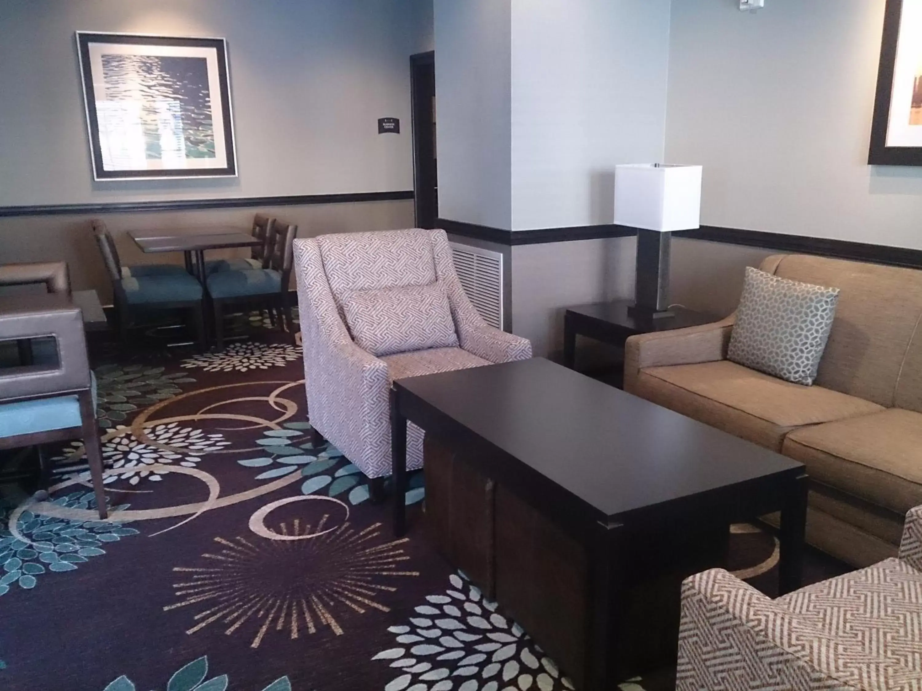 Property building, Seating Area in Staybridge Suites Columbus-Airport, an IHG Hotel
