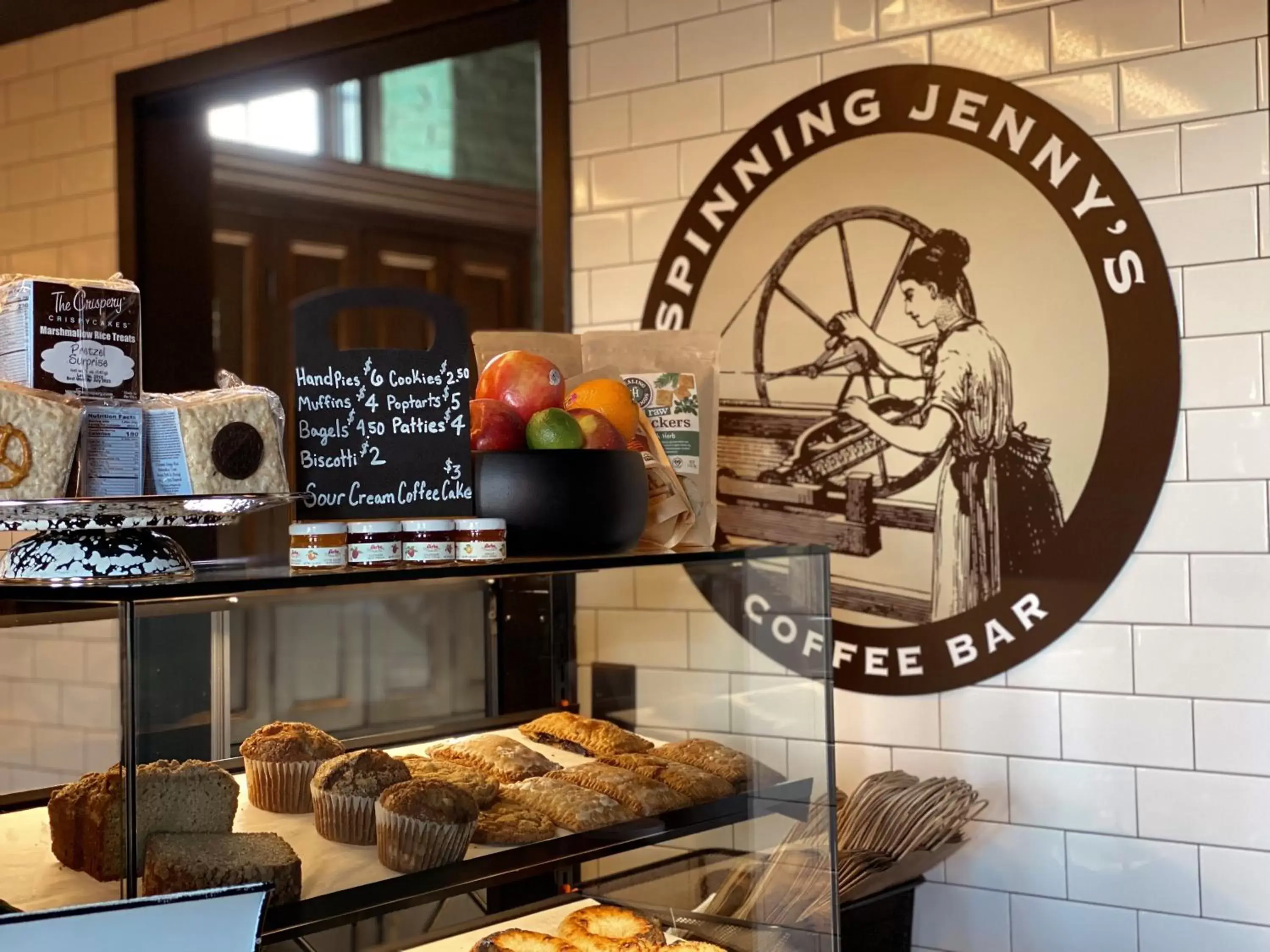 Coffee/tea facilities in The Lincoln Hotel