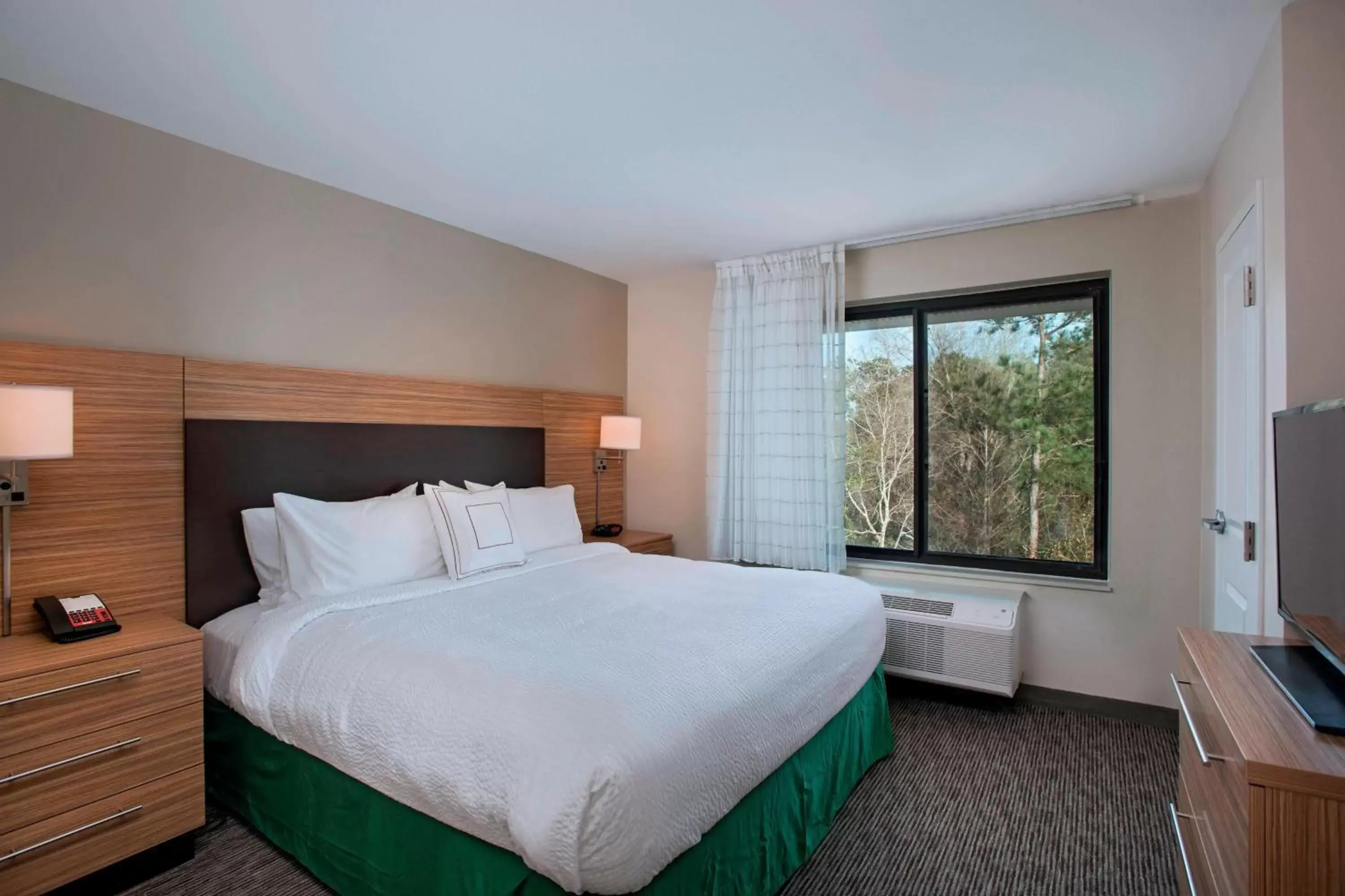 Bedroom, Bed in TownePlace Suites by Marriott Slidell