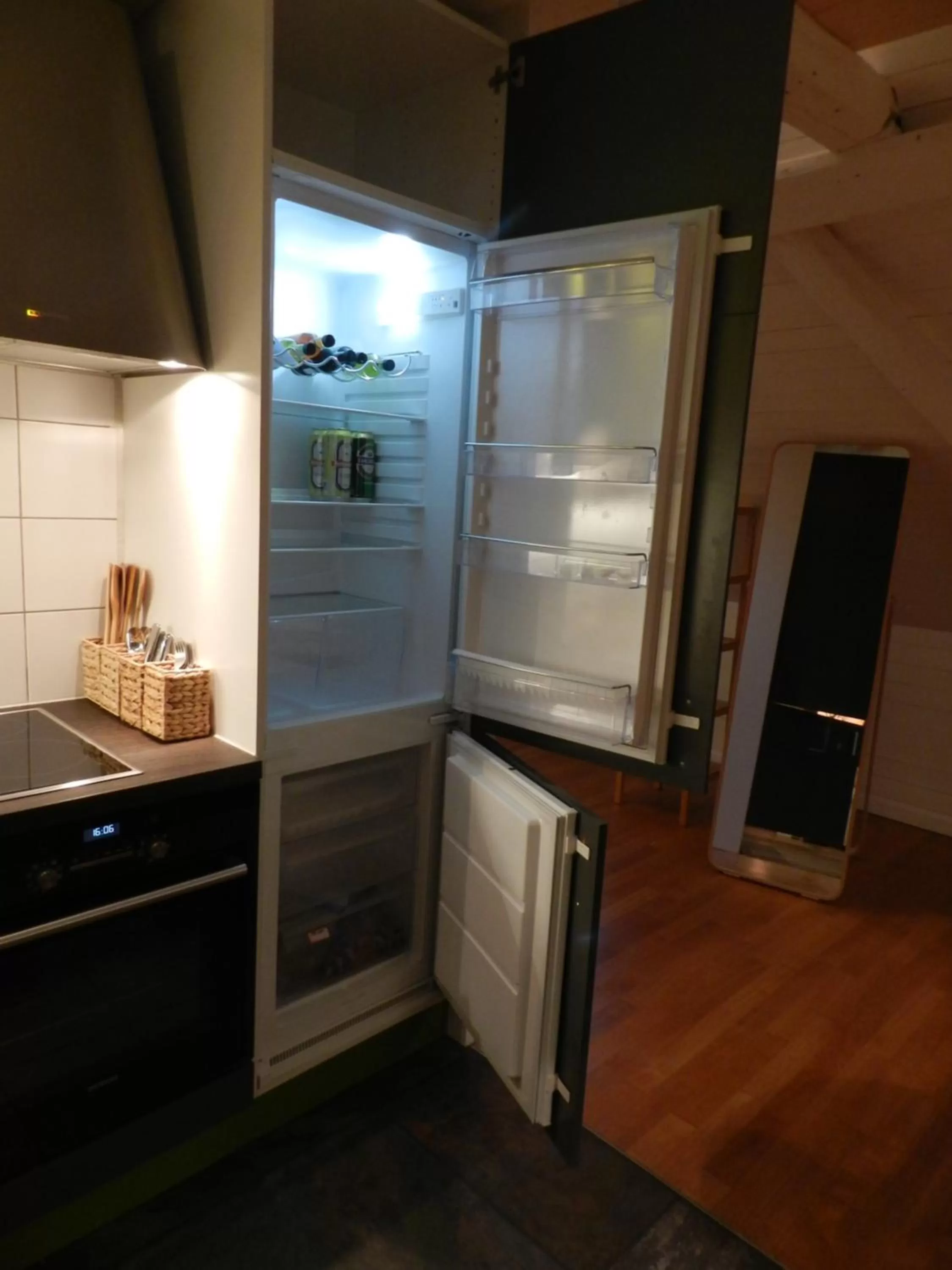 Kitchen or kitchenette in Blue Wall BnB