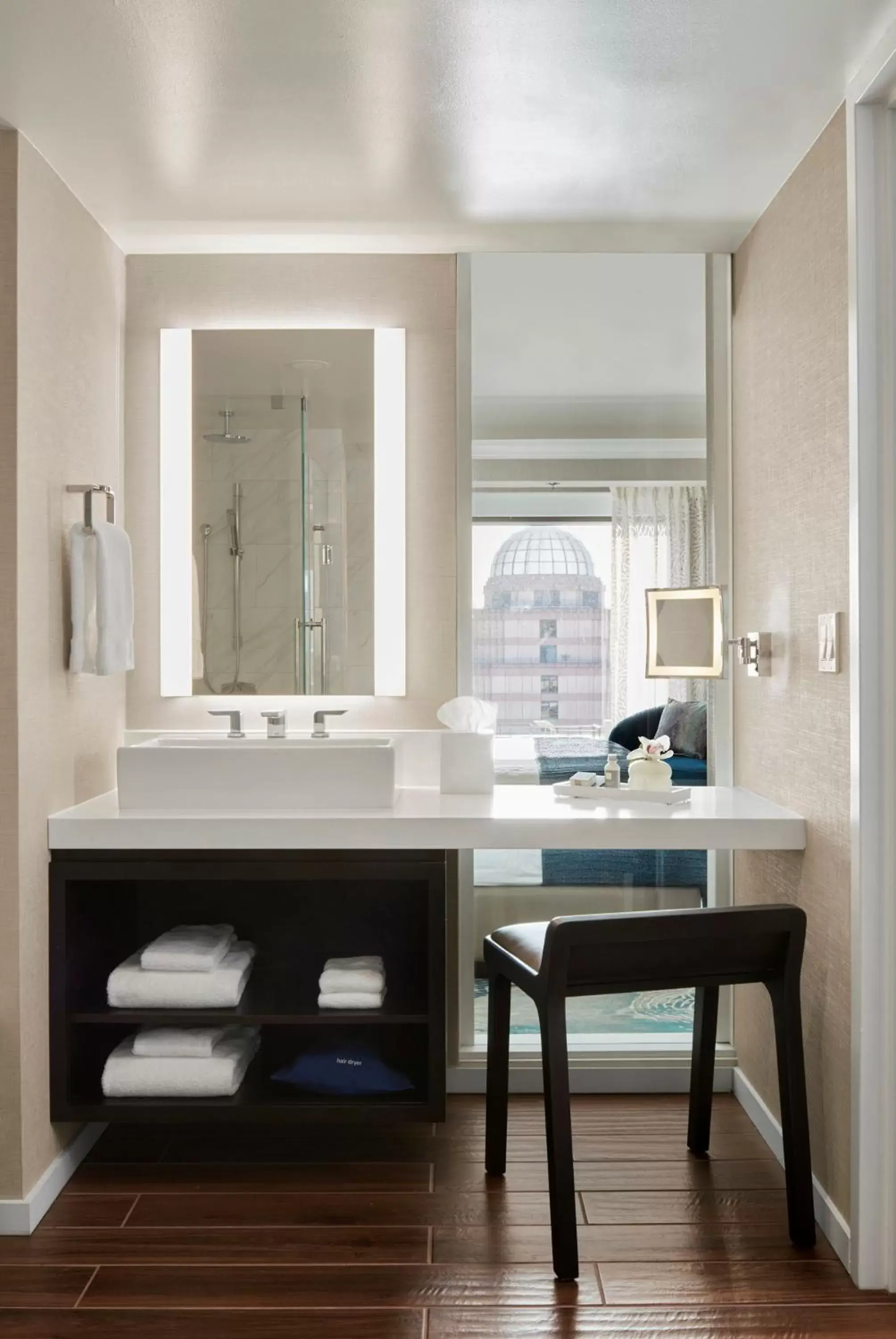 Bathroom in Hotel Nikko San Francisco Bathroom in Hotel Nikko San Francisco