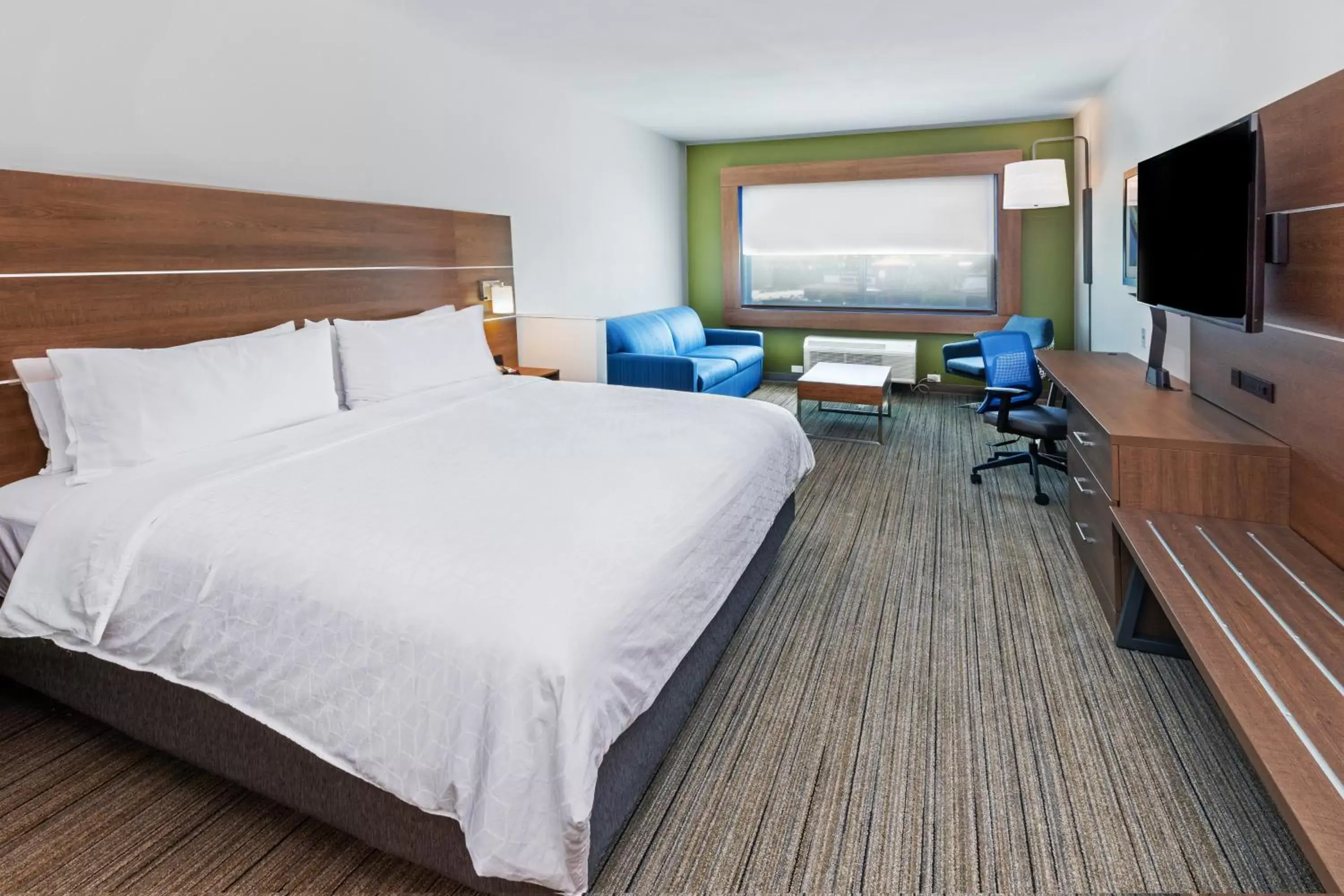 Bed in Holiday Inn Express & Suites - Stafford NW - Sugar Land, an IHG Hotel