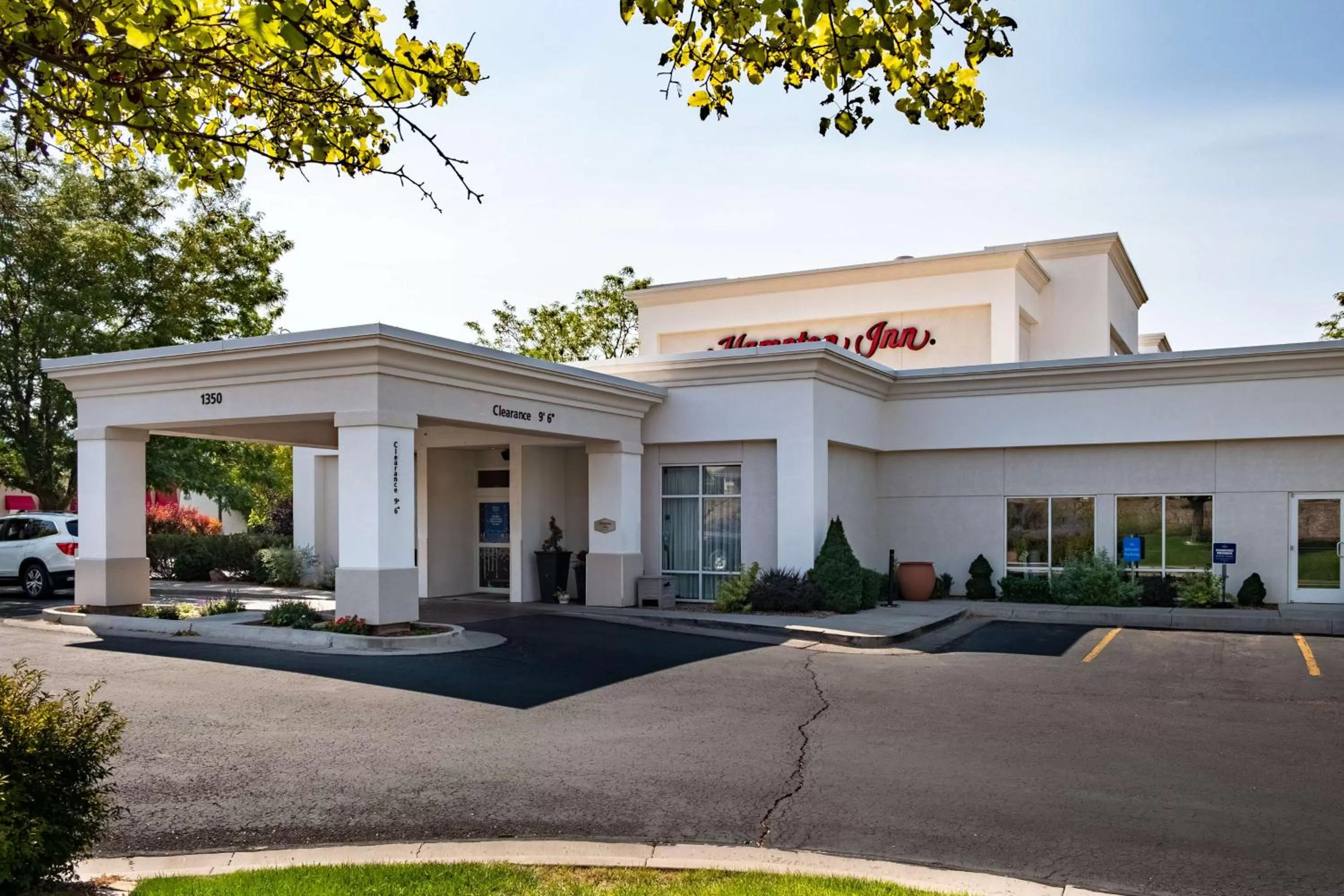 Property building in Hampton Inn Richfield