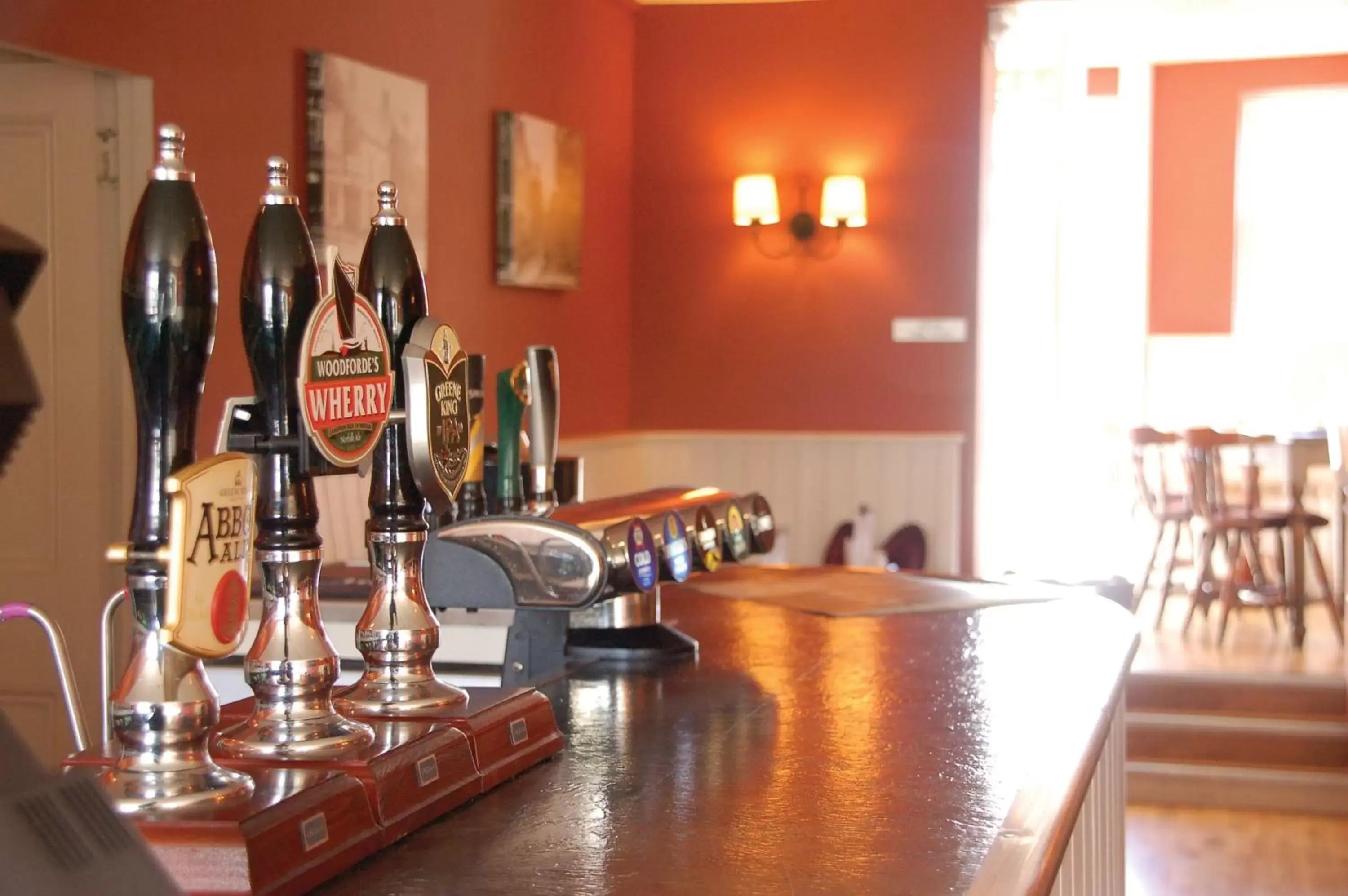 Lounge or bar, Restaurant/Places to Eat in Best Western The George Hotel, Swaffham